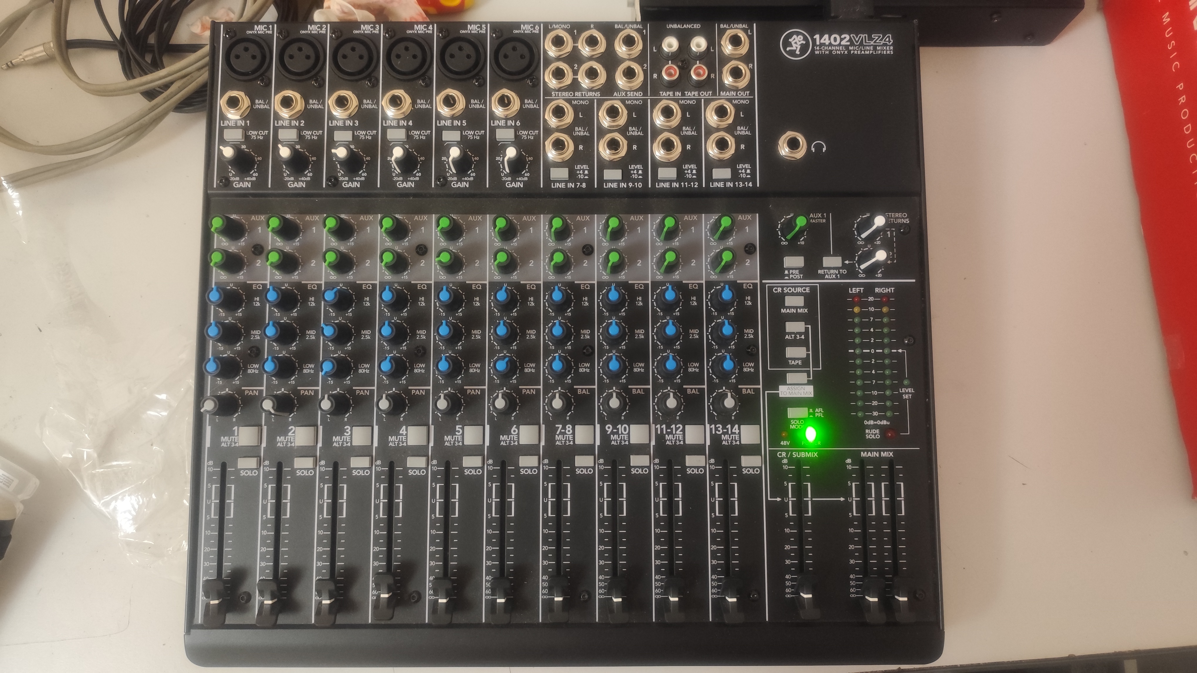Vends Mackie 1402 VLZ4