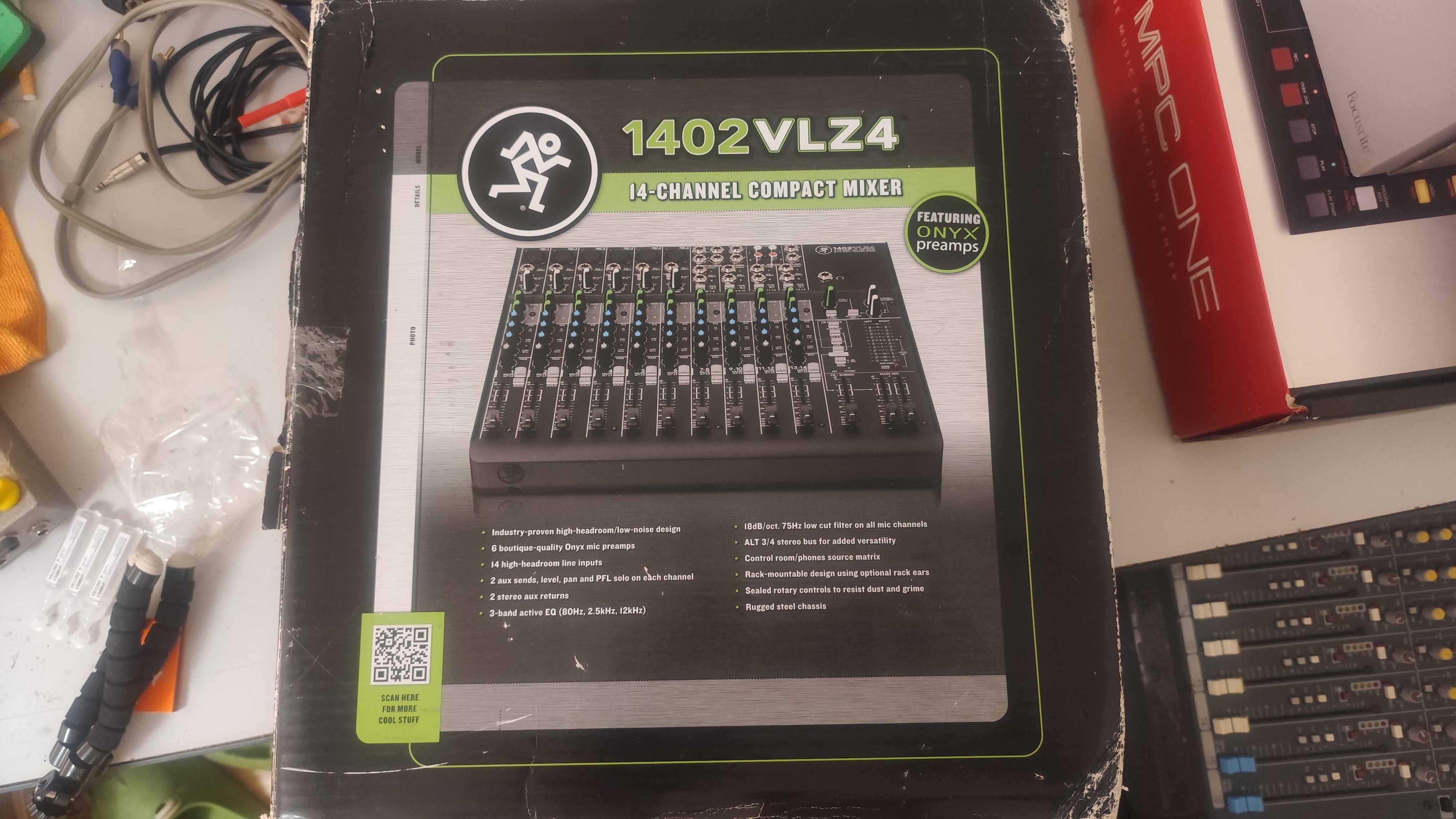 Mackie 1402VLZ4 (90483)