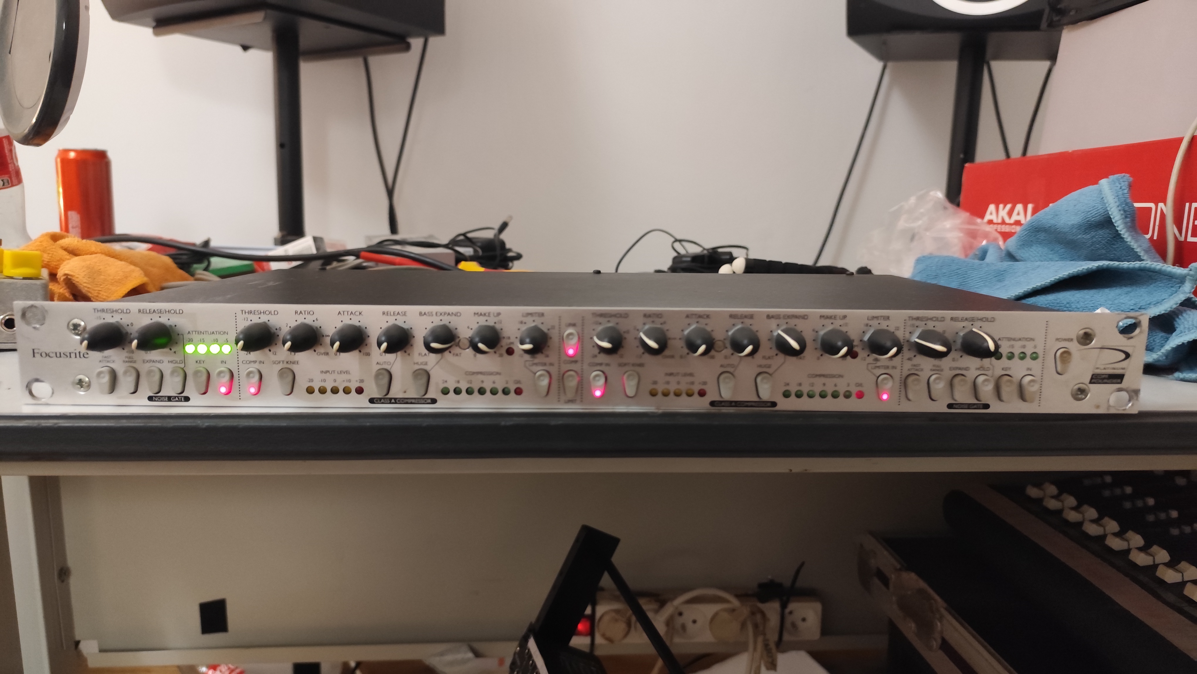 Vends Focusrite Compounder