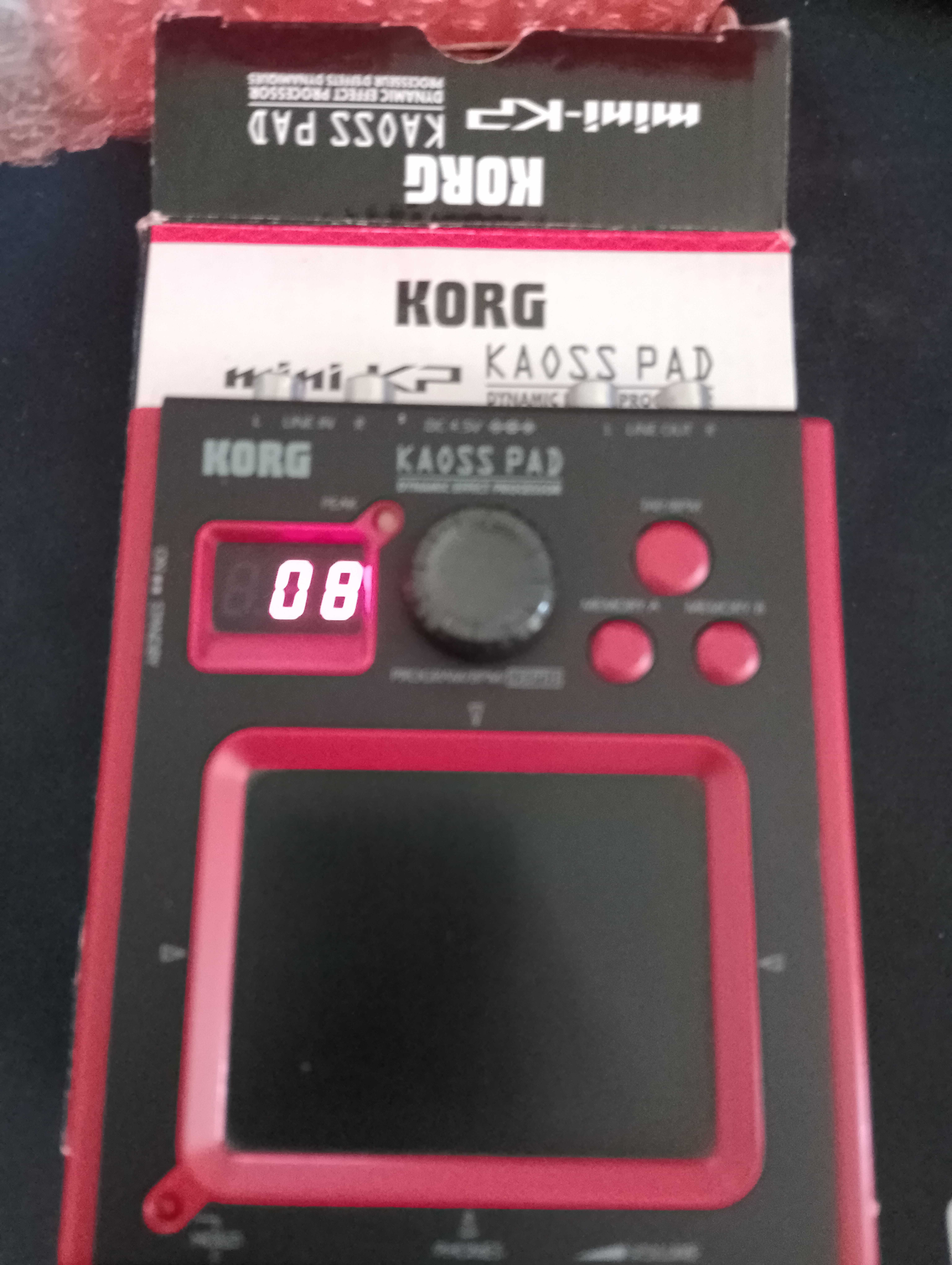 Korg mini kp kaoss pad rouge jamais utilisé.