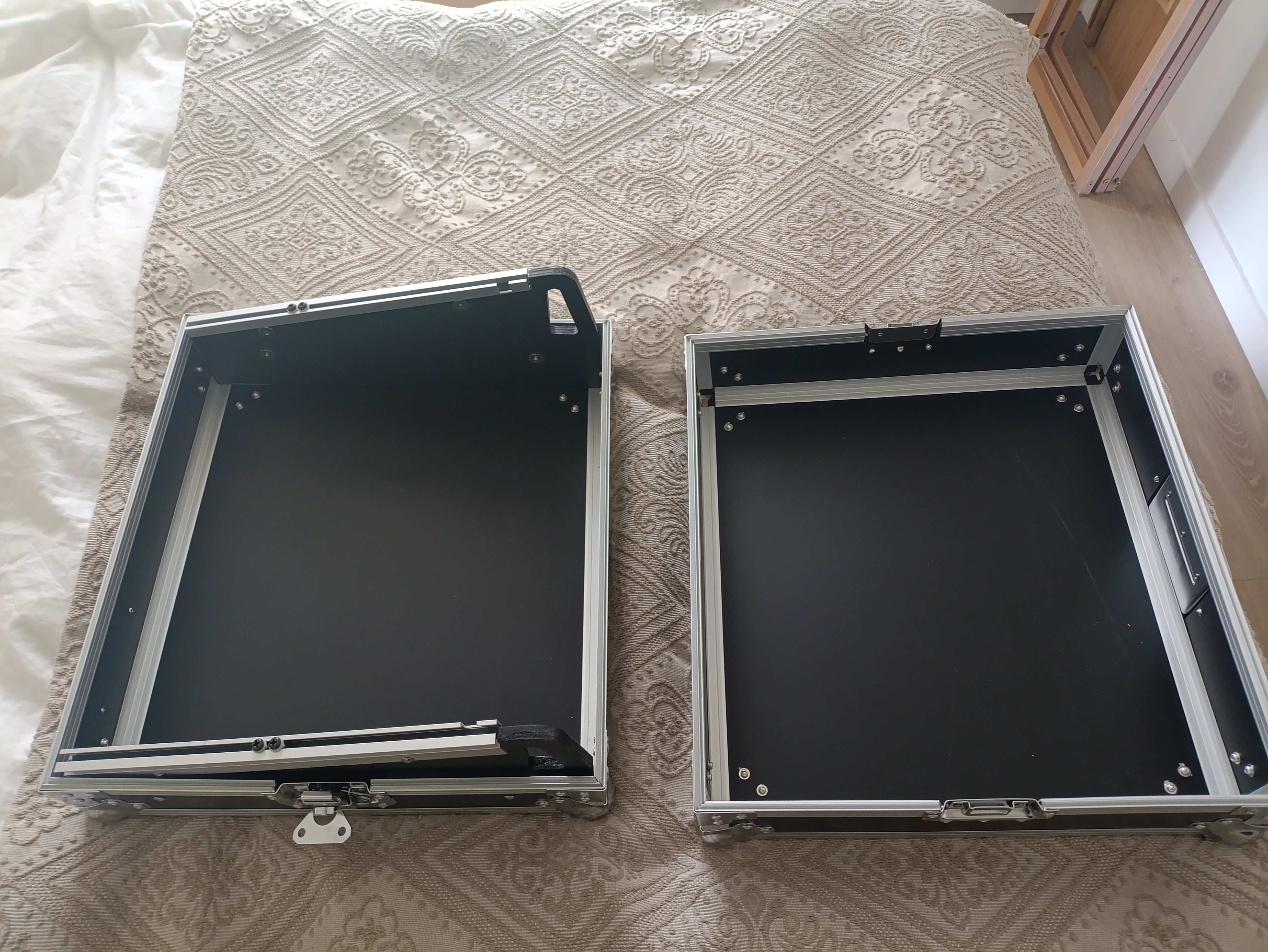 Je vends un flight case 19' comme neuf