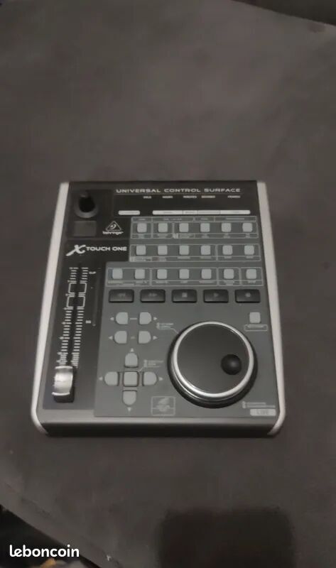 Vends X touch One comme neuf