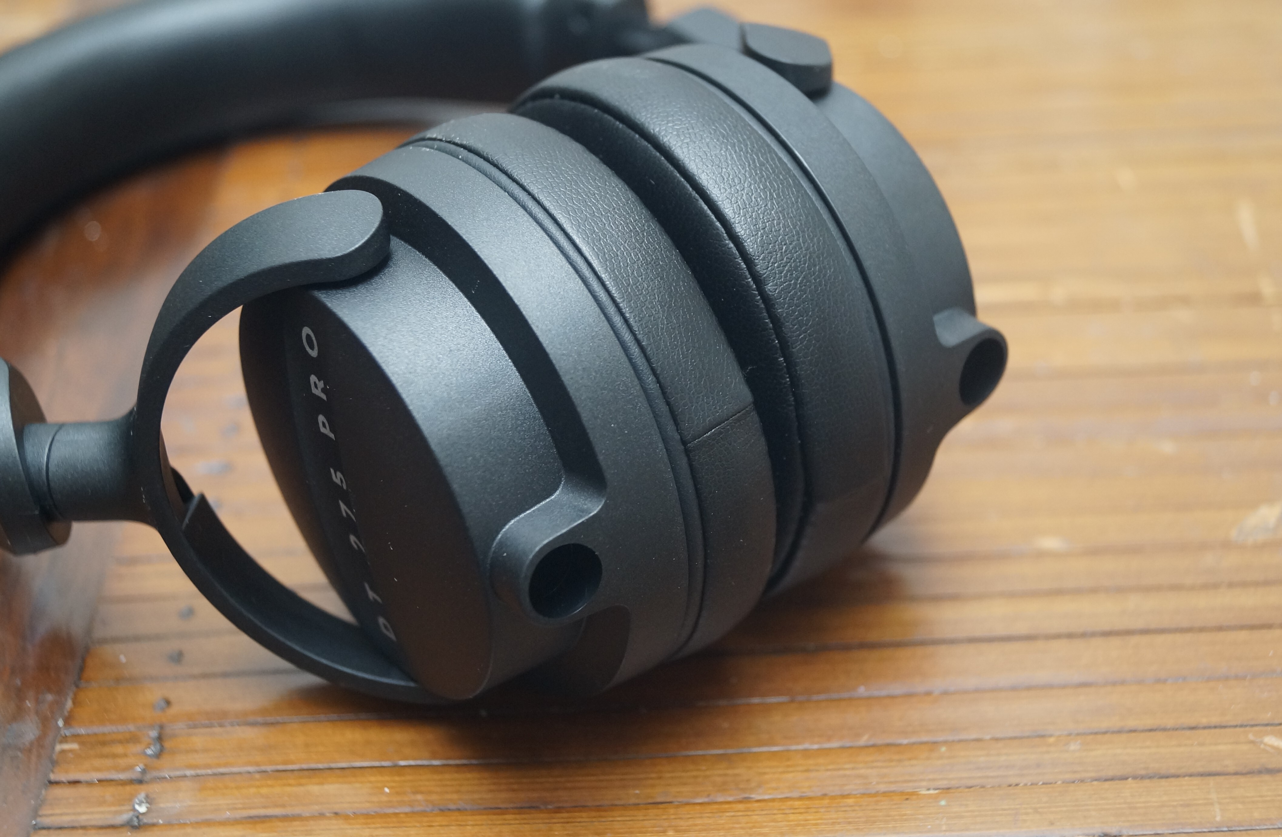 Beyerdynamic DT 275 PRO Cups