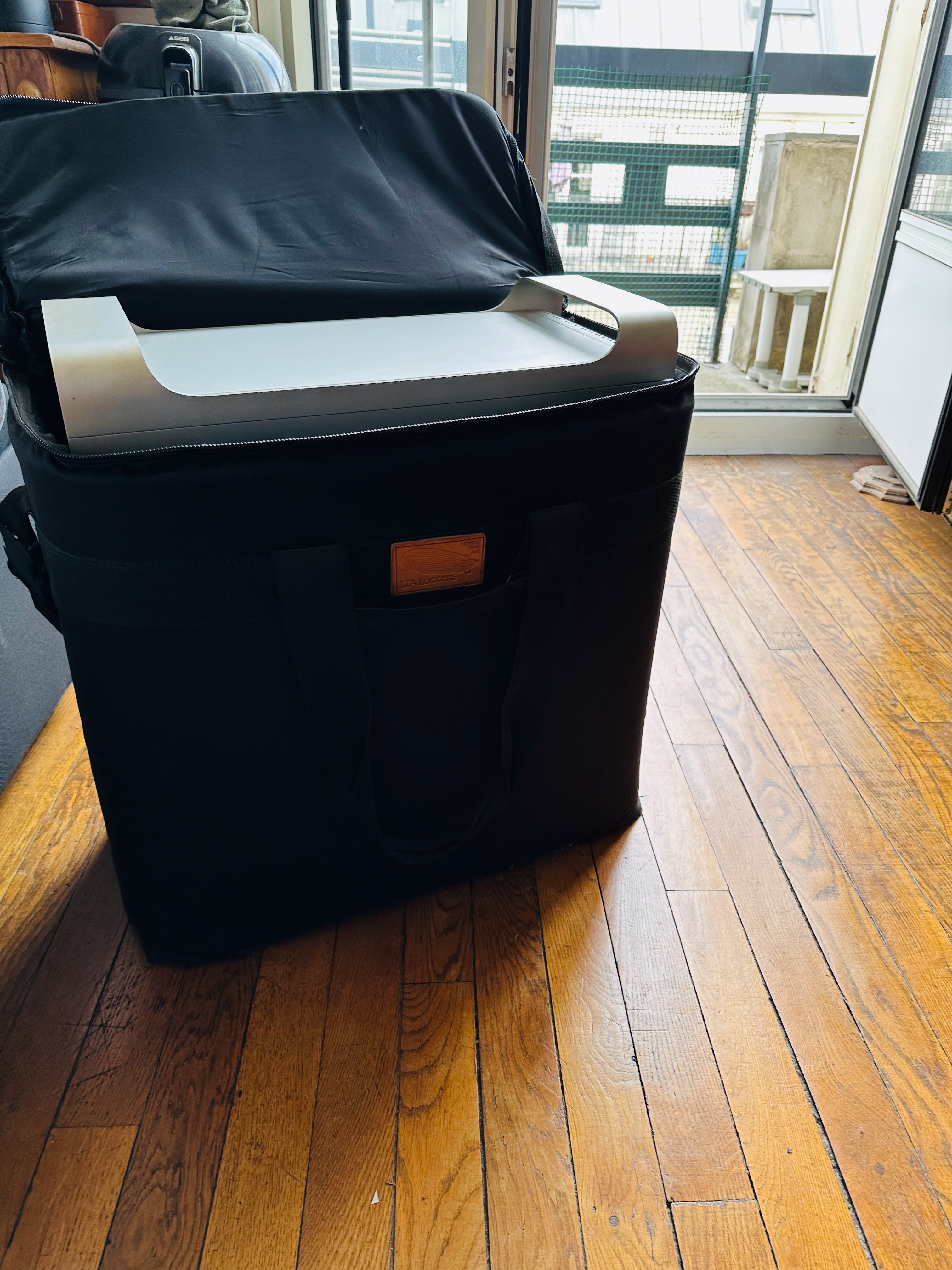 Mac Pro 5,1 Mi-2010 – 32 Go RAM – SSD 750 Go – macOS Monterey – 320 €