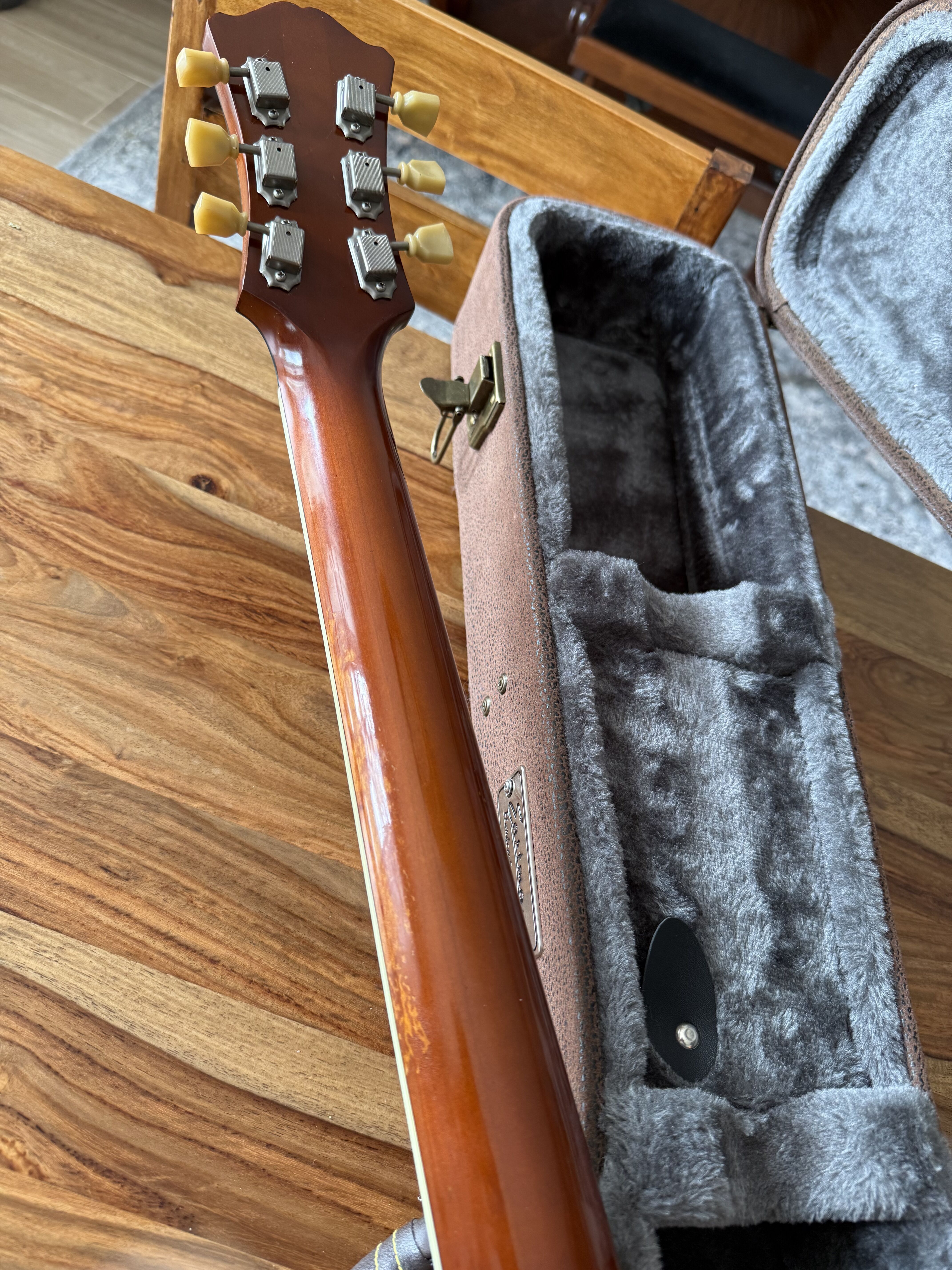 Eastman T64/v (63085)