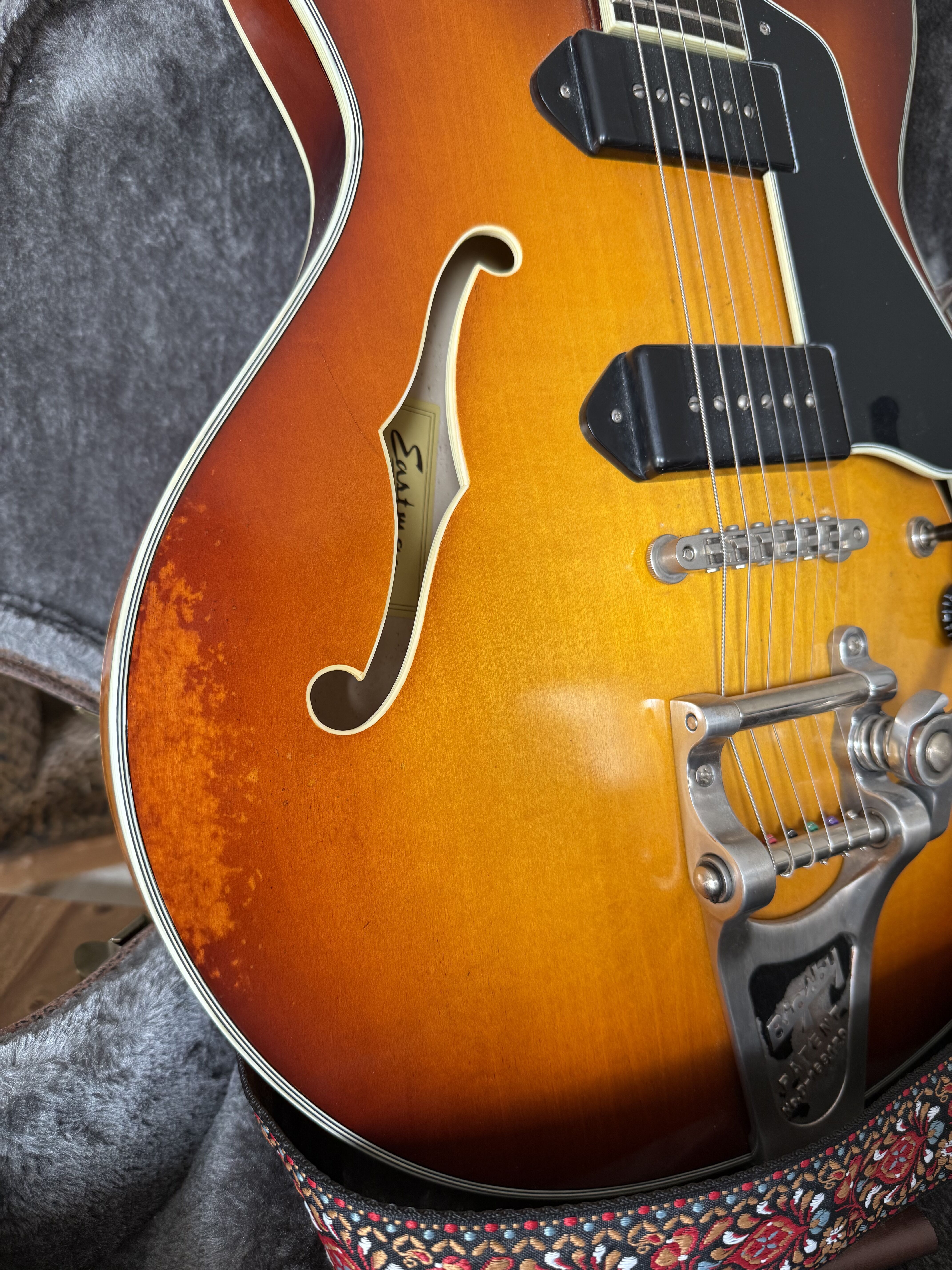 Eastman T64/v (42369)