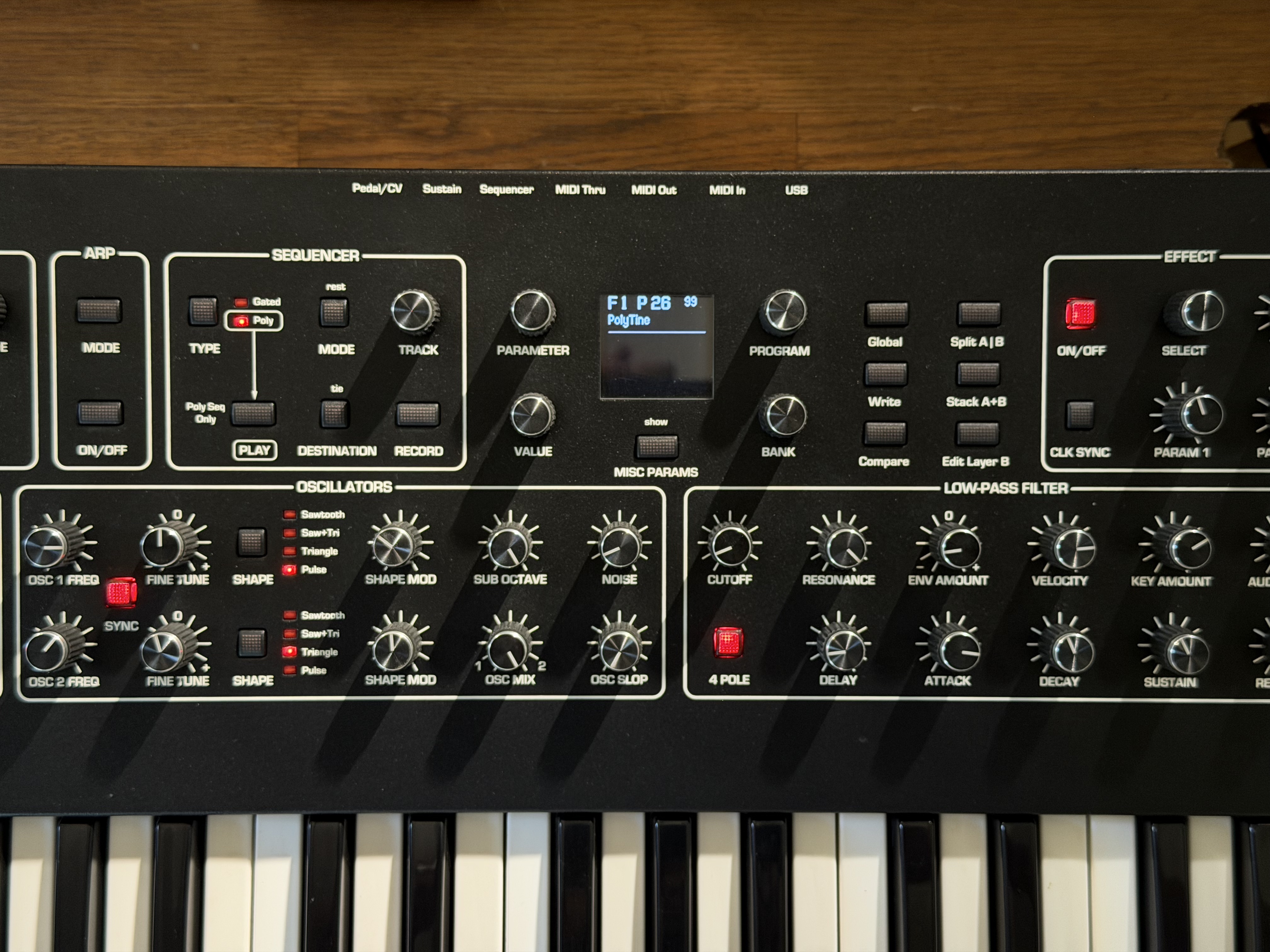 Dave Smith Instruments Prophet REV2 8 voix (84995)