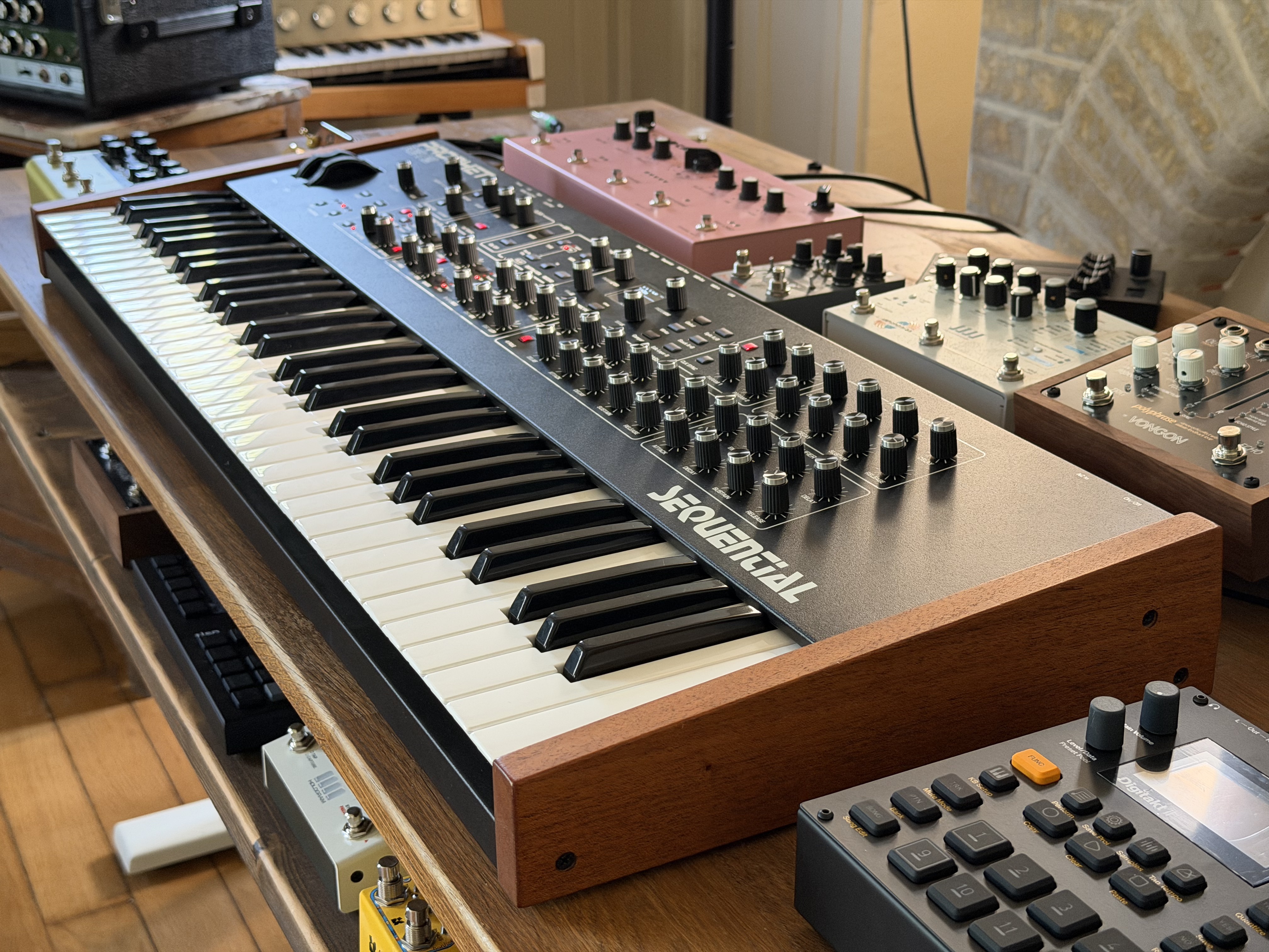 Dave Smith Instruments Prophet REV2 8 voix (44547)