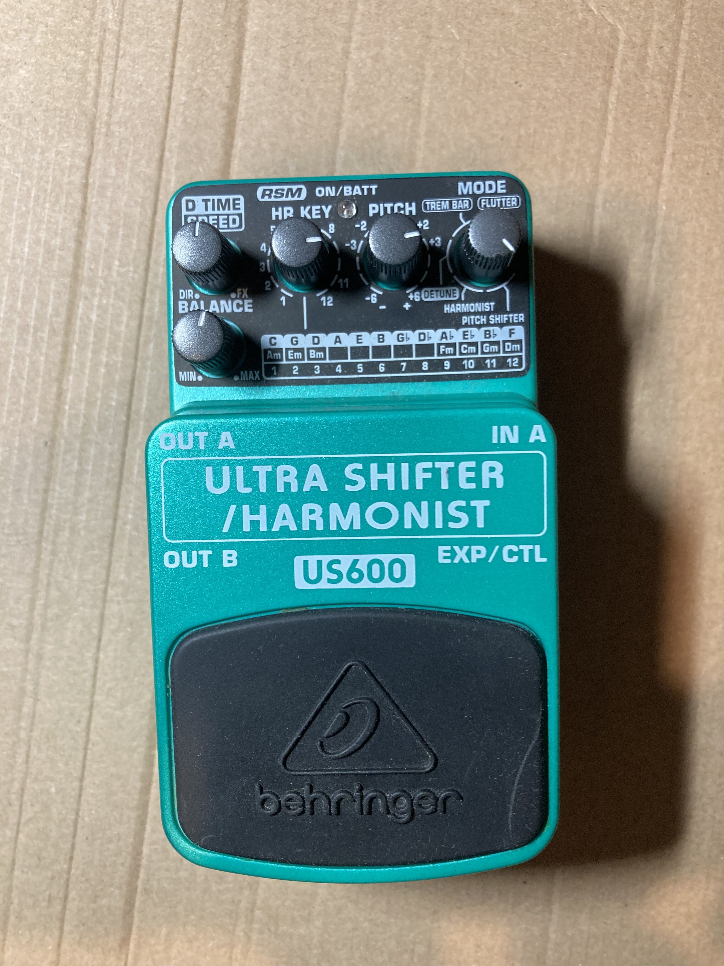 Pédale Behringer US600 Shifter/Harmonist Quasi neuve