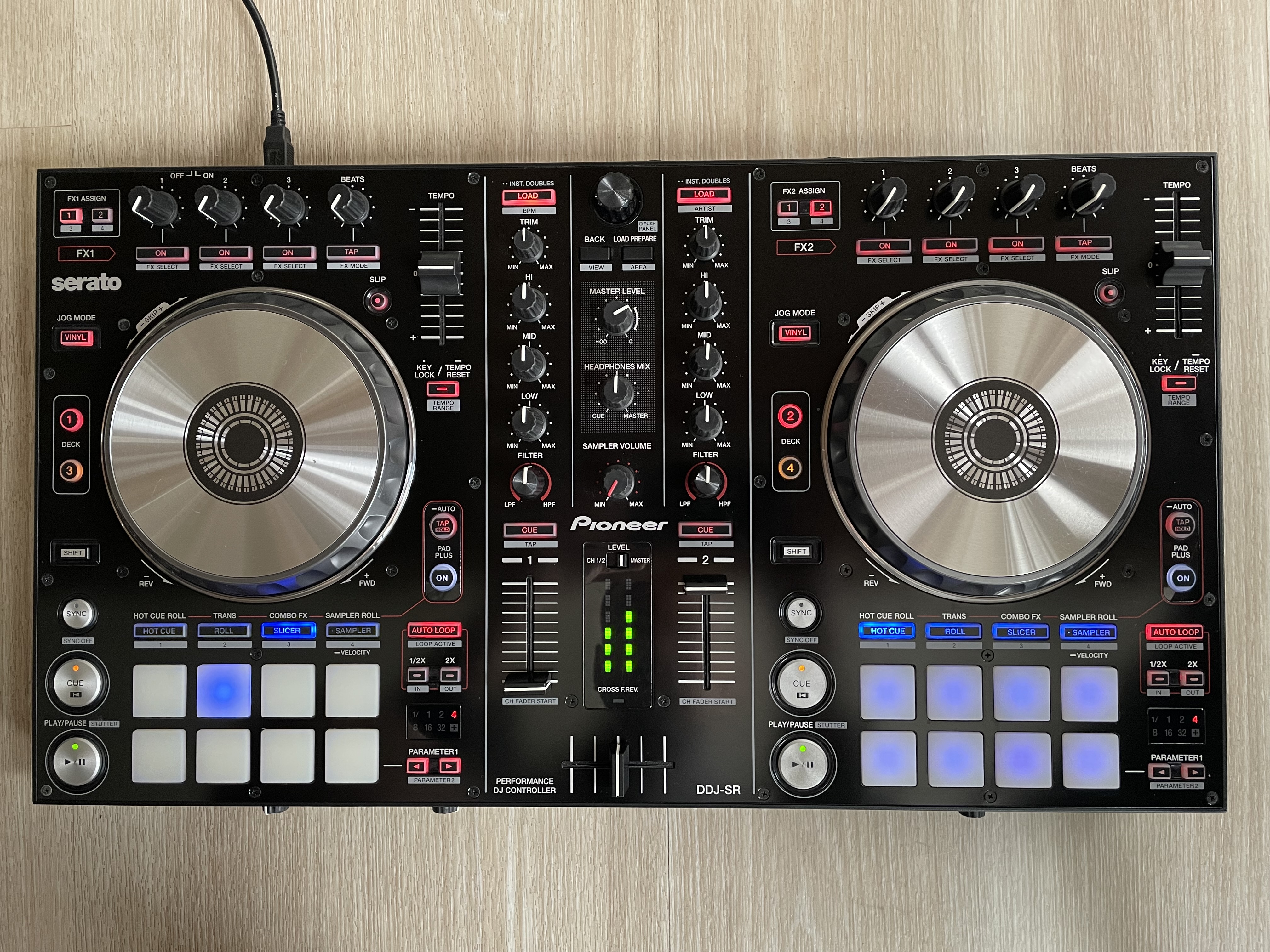 Pioneer DDJ-SR - Contrôleur DJ