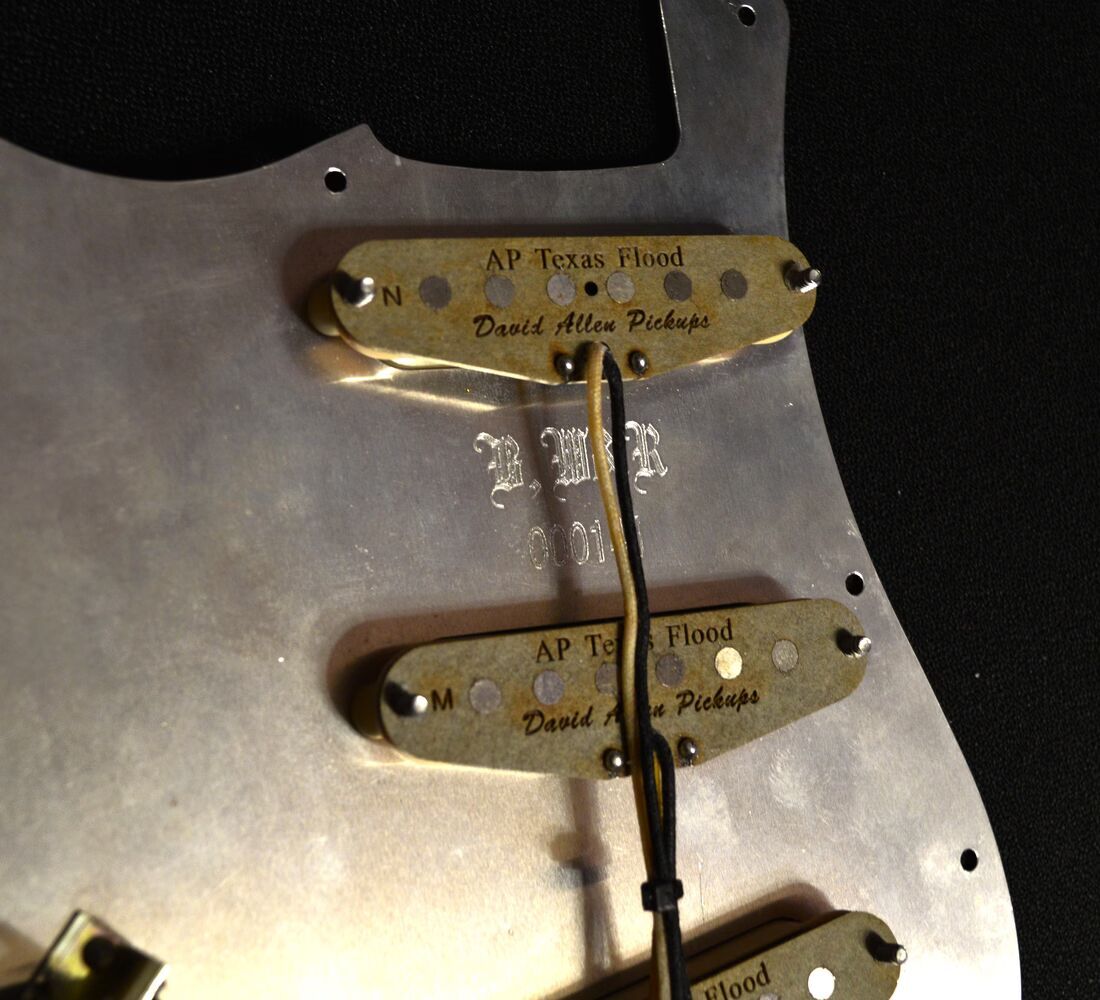plaque-stratocaster-aluminium-5288285