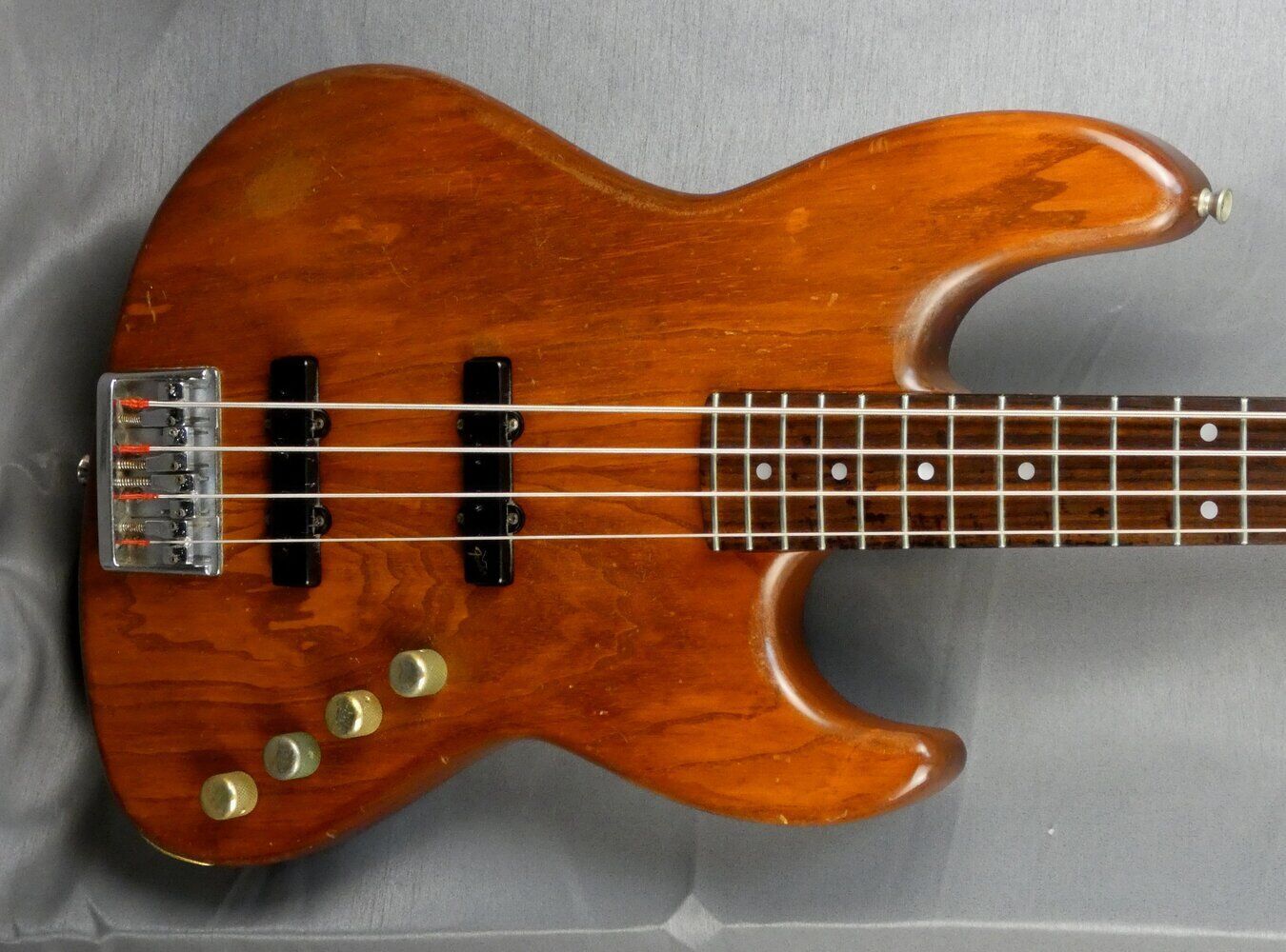 fender-jazz-bass-5352520