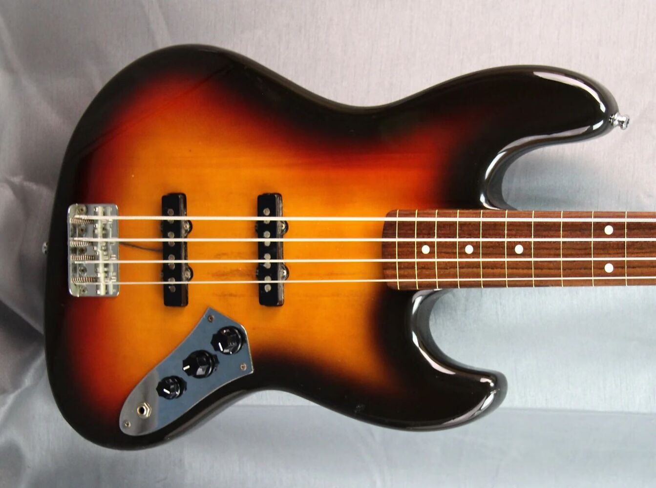 fender-jazz-bass-5221194