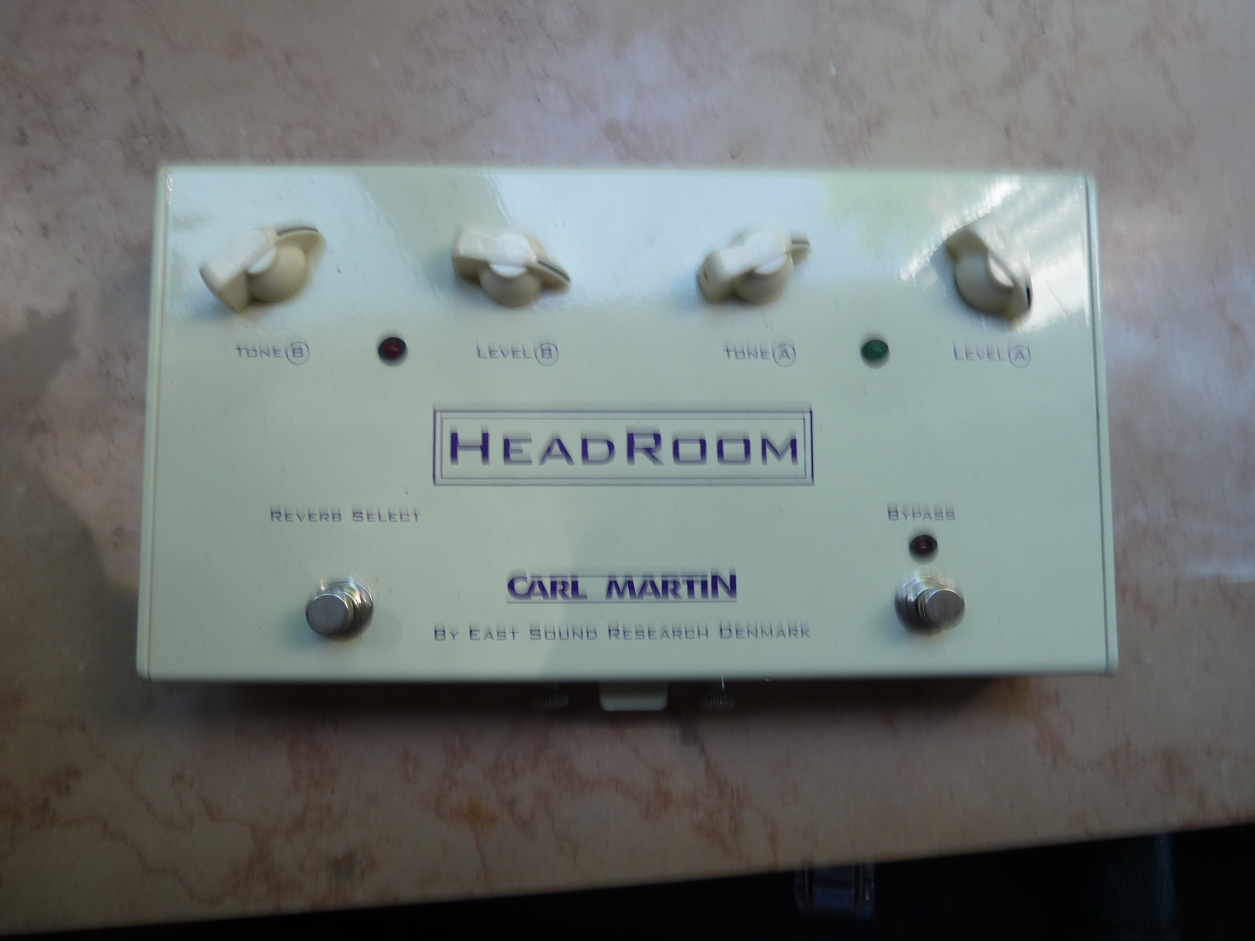Carl Martin Headroom