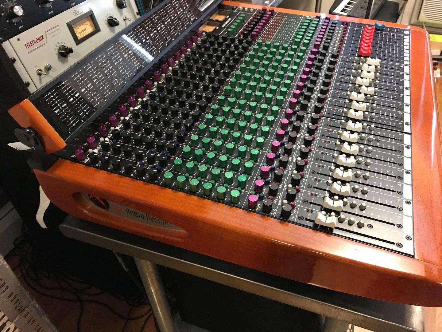 Console atb16 + meterbridge