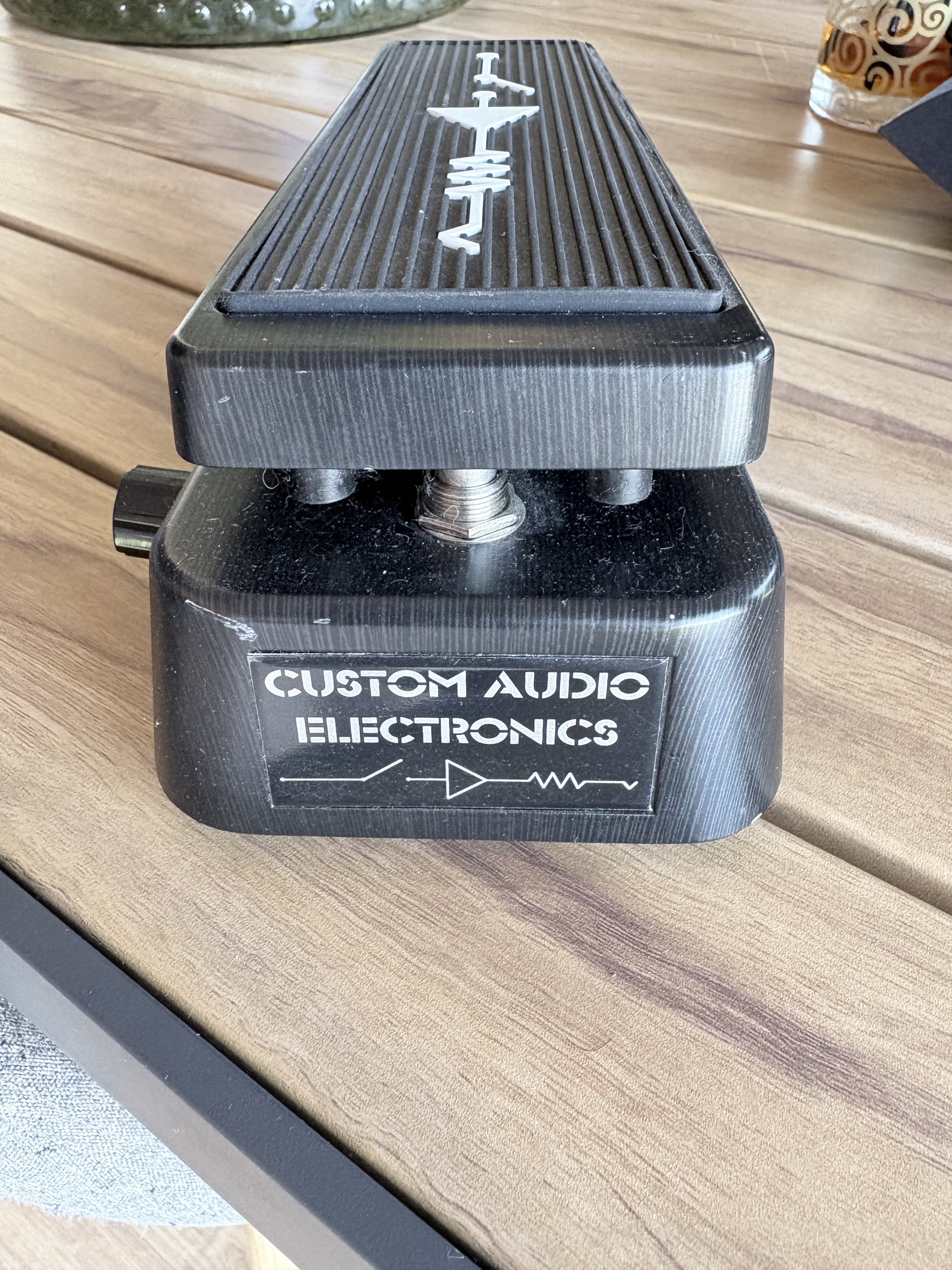 Wahwah MC 404 