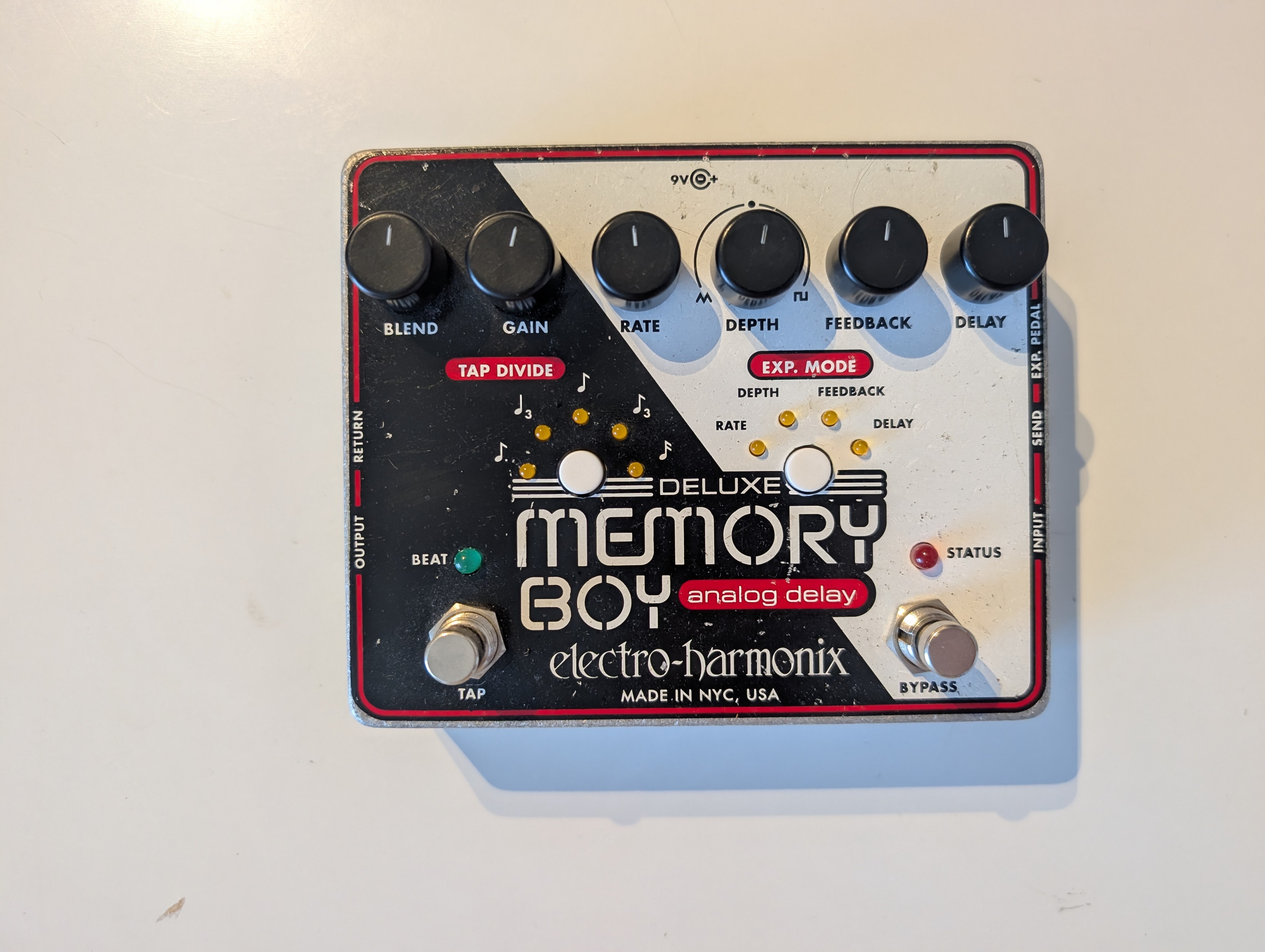 EHX Deluxe Memory Boy Delay Analogique