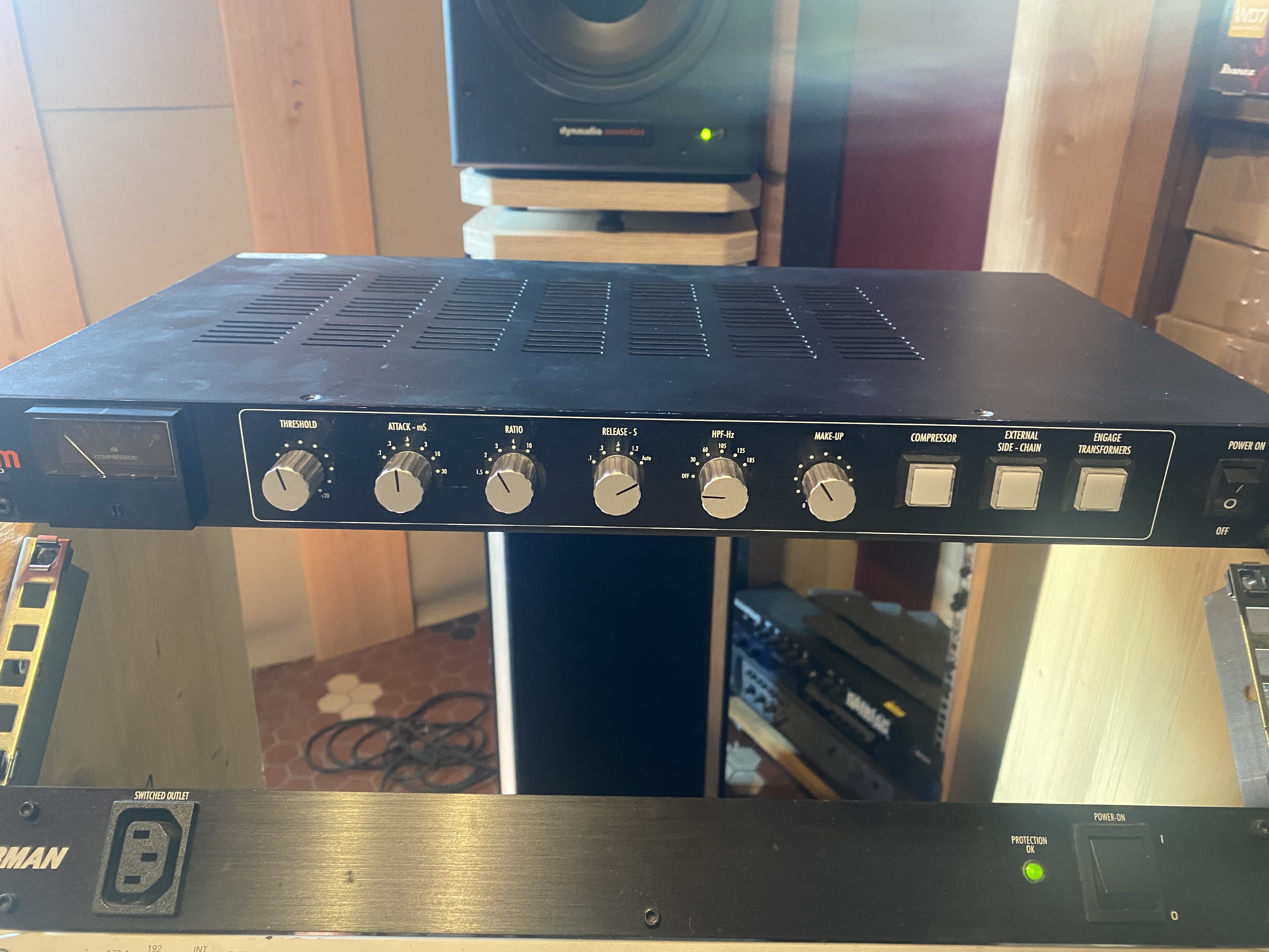 Vends Warm Audio Bus-Comp