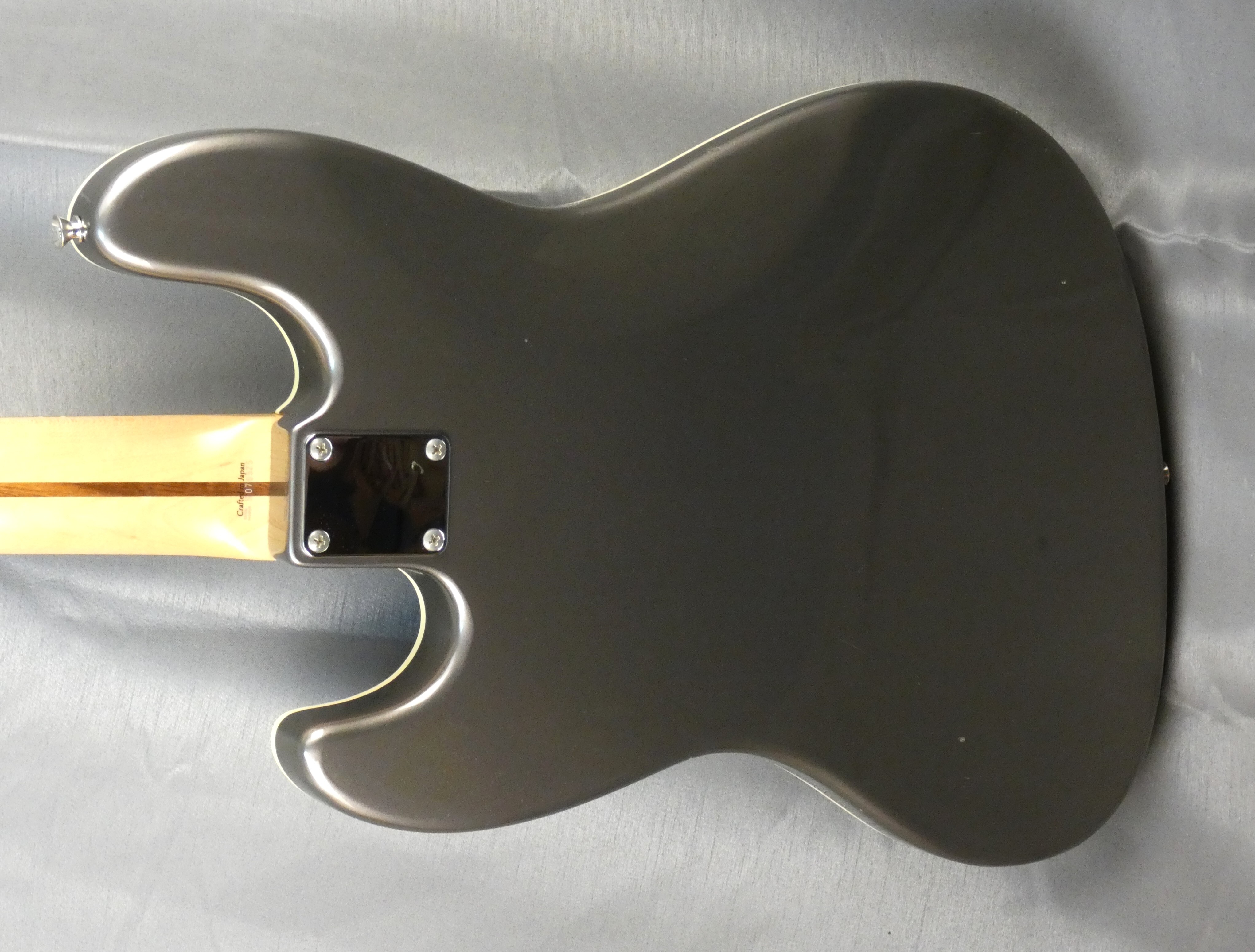 FENDER Jazz Bass Aerodyne Dolphin Grey DFG japon japan DLX (1)