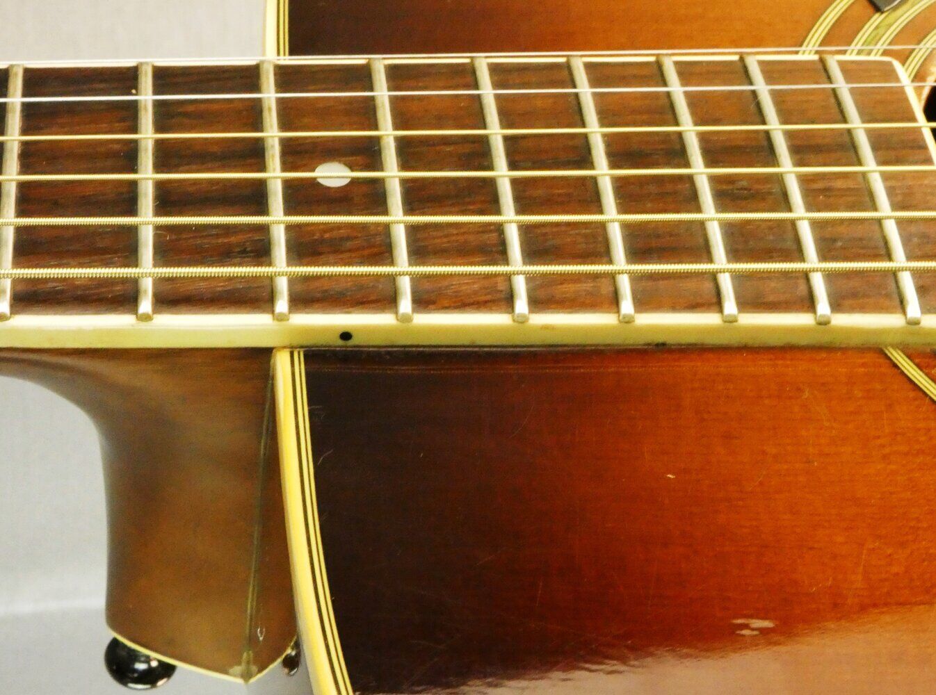 takamine-dreadnought-f-5415461