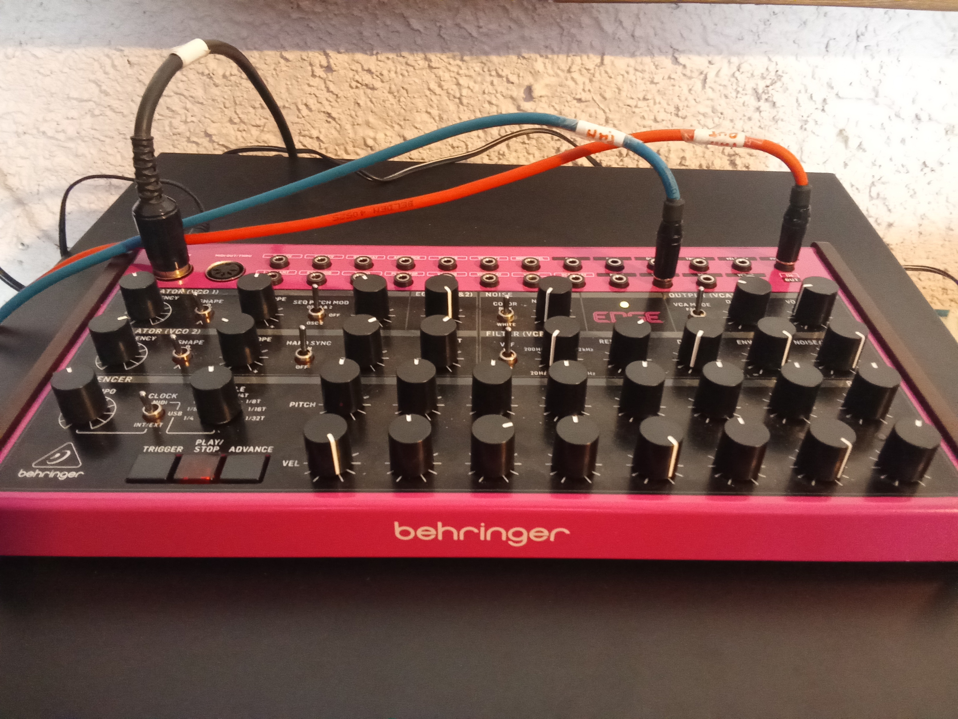 Behringer Edge (62066)