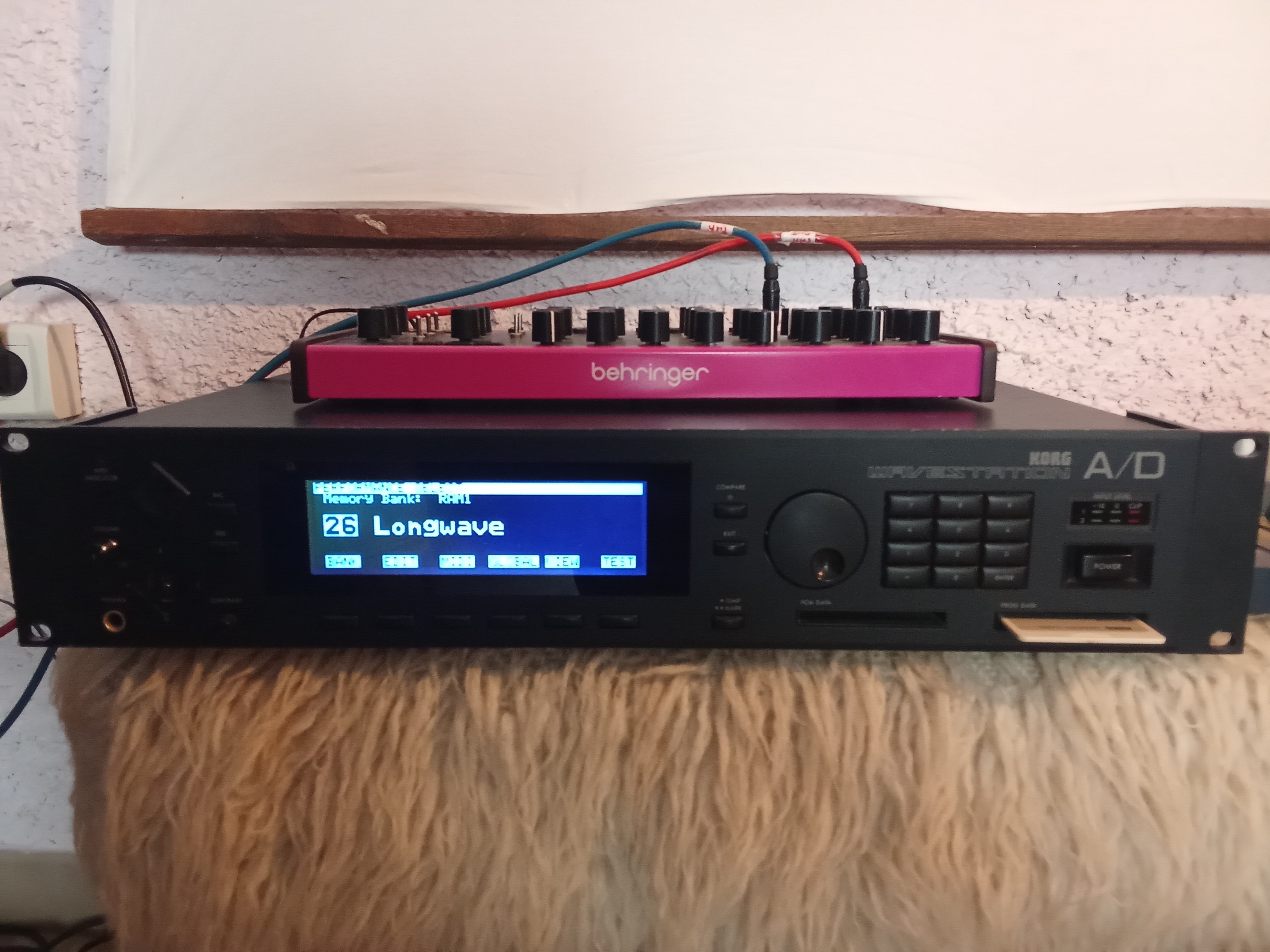 Vends Korg Wavestation A/D - écran OLED 