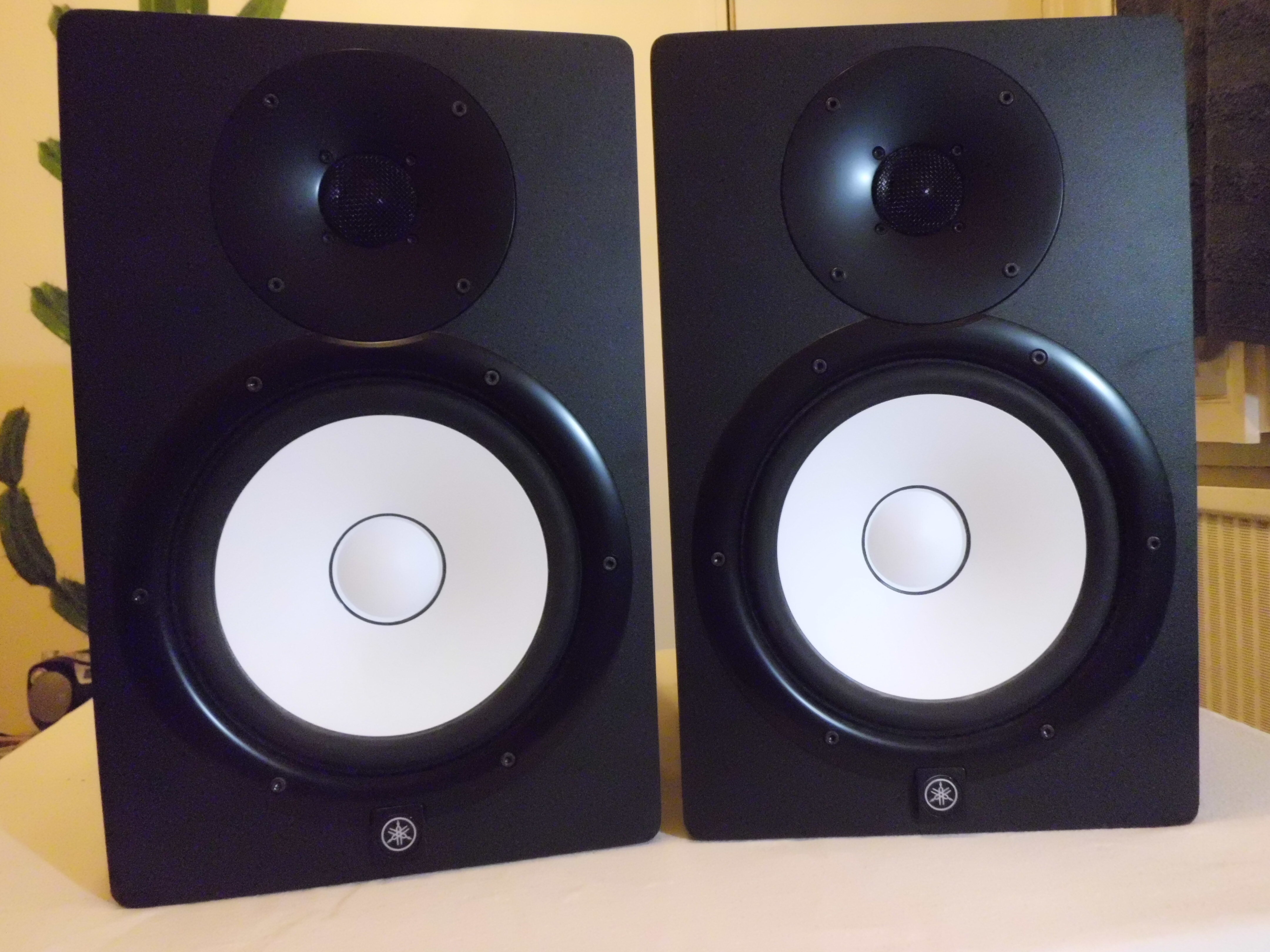 Yamaha HS8 (33012)