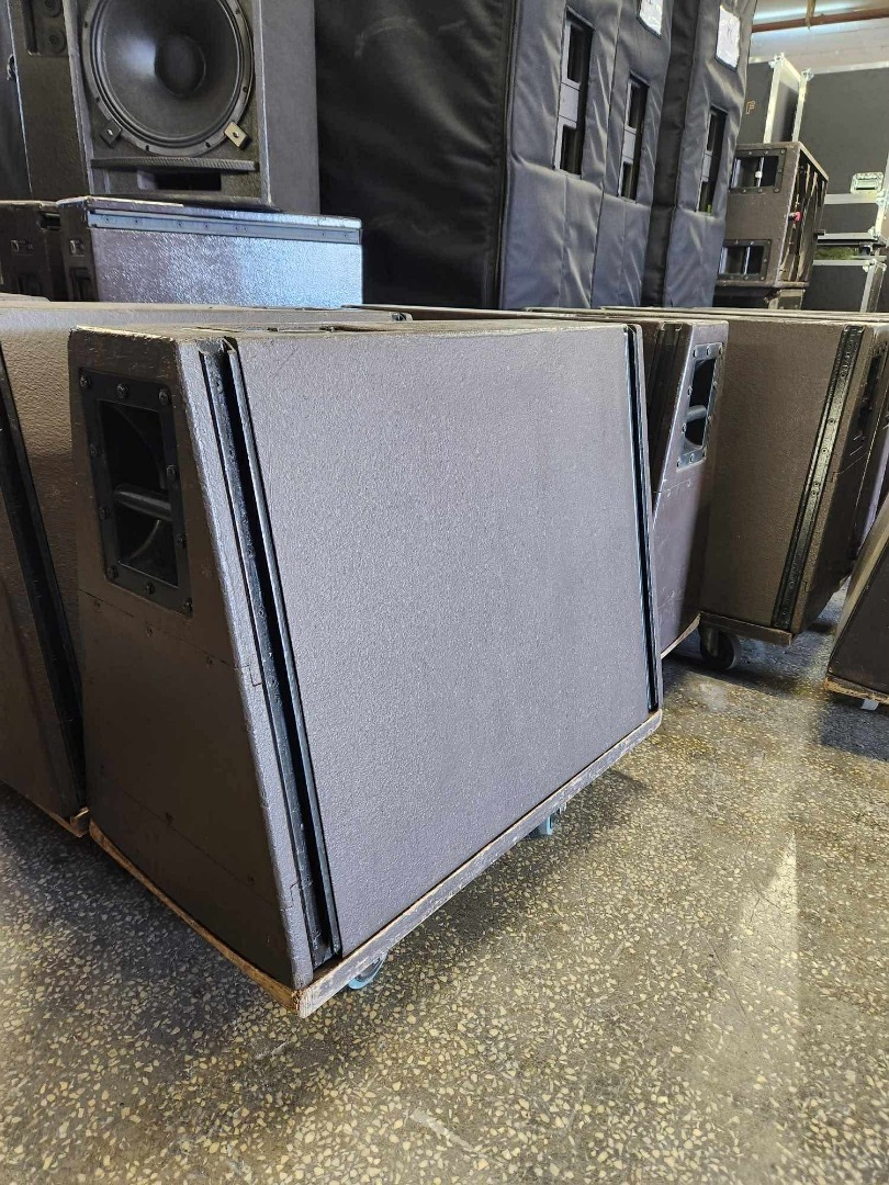 L'Acoustics Arcs