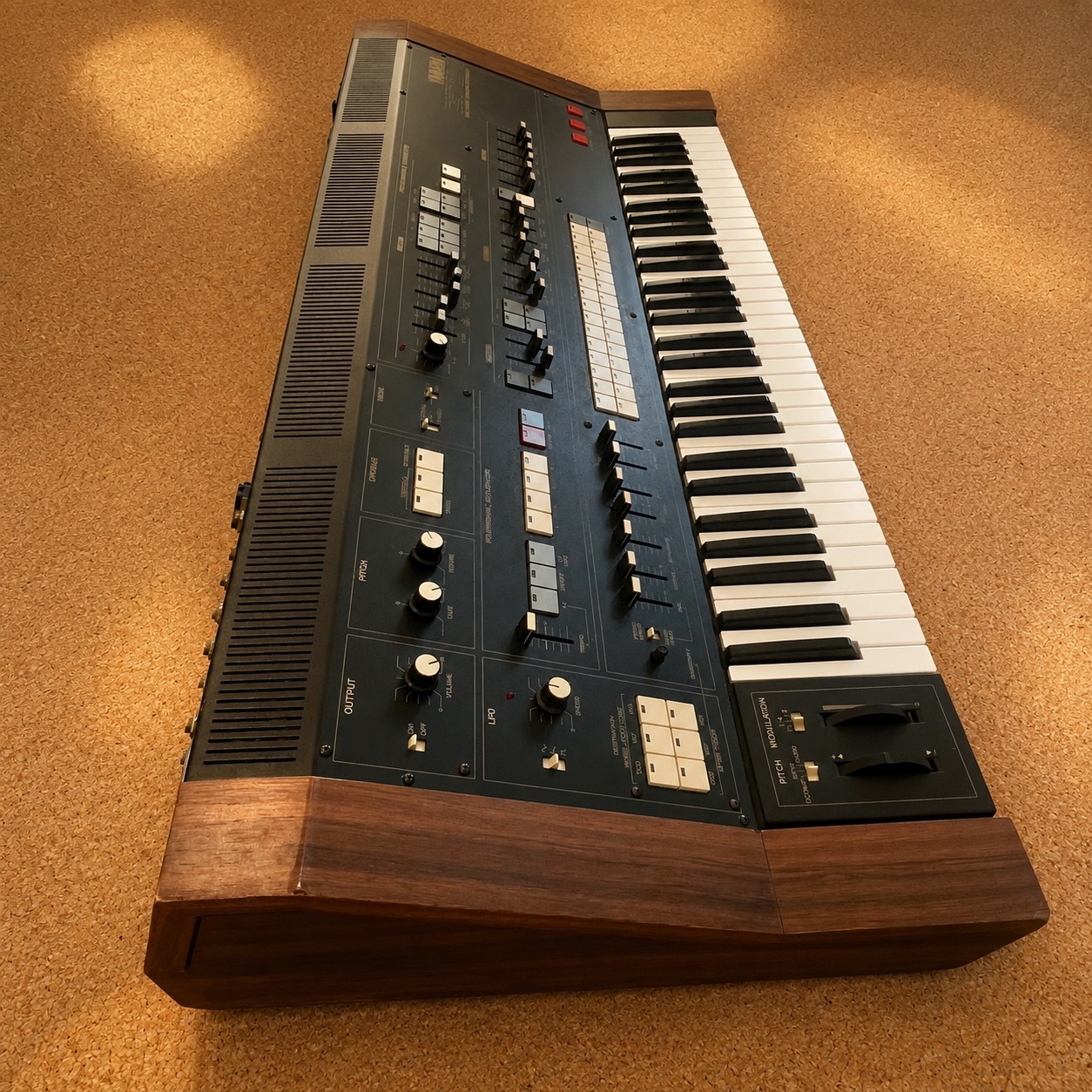 Yamaha CS70M (74208)