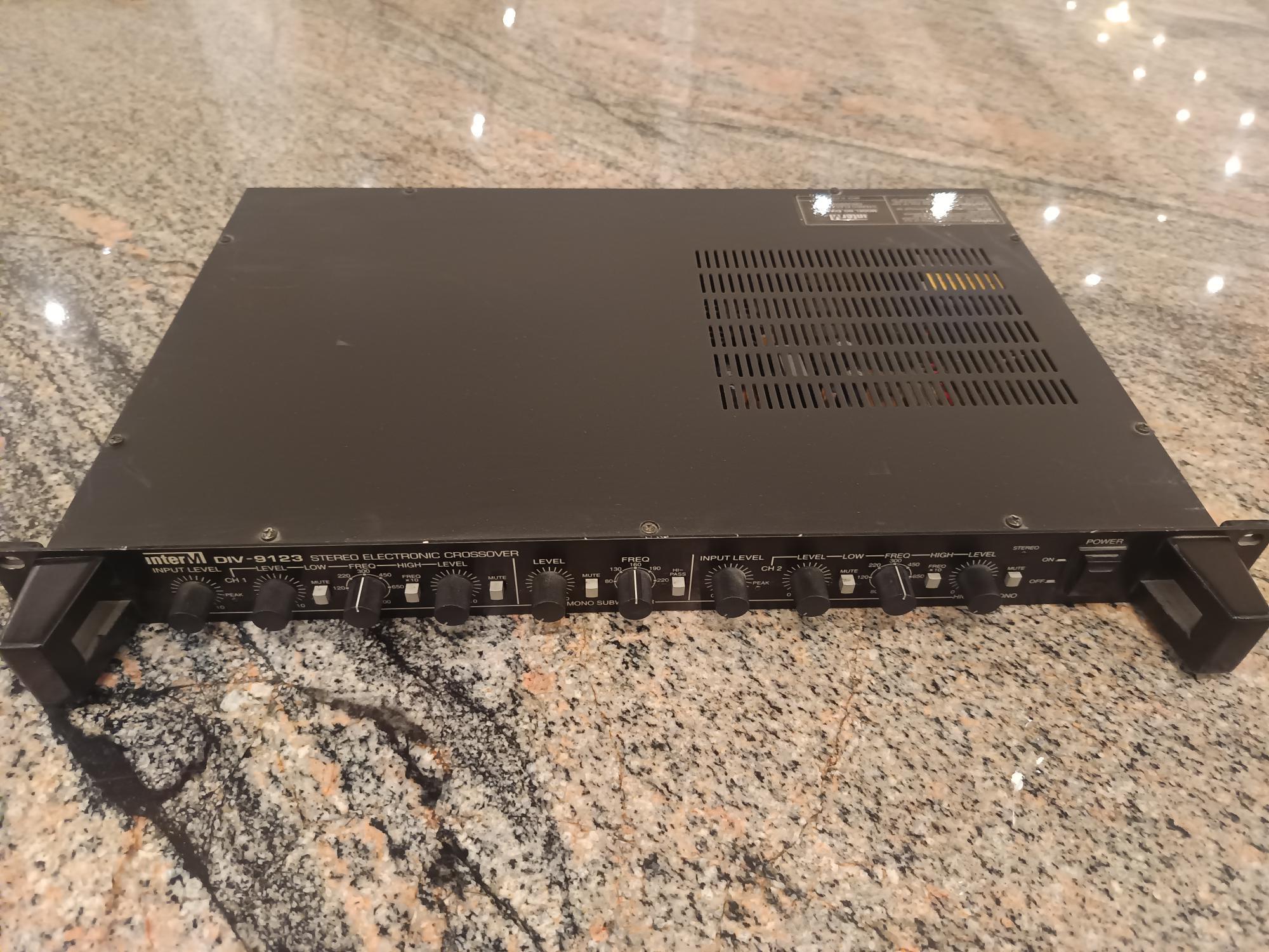 Crossover InterM DIV-9123
