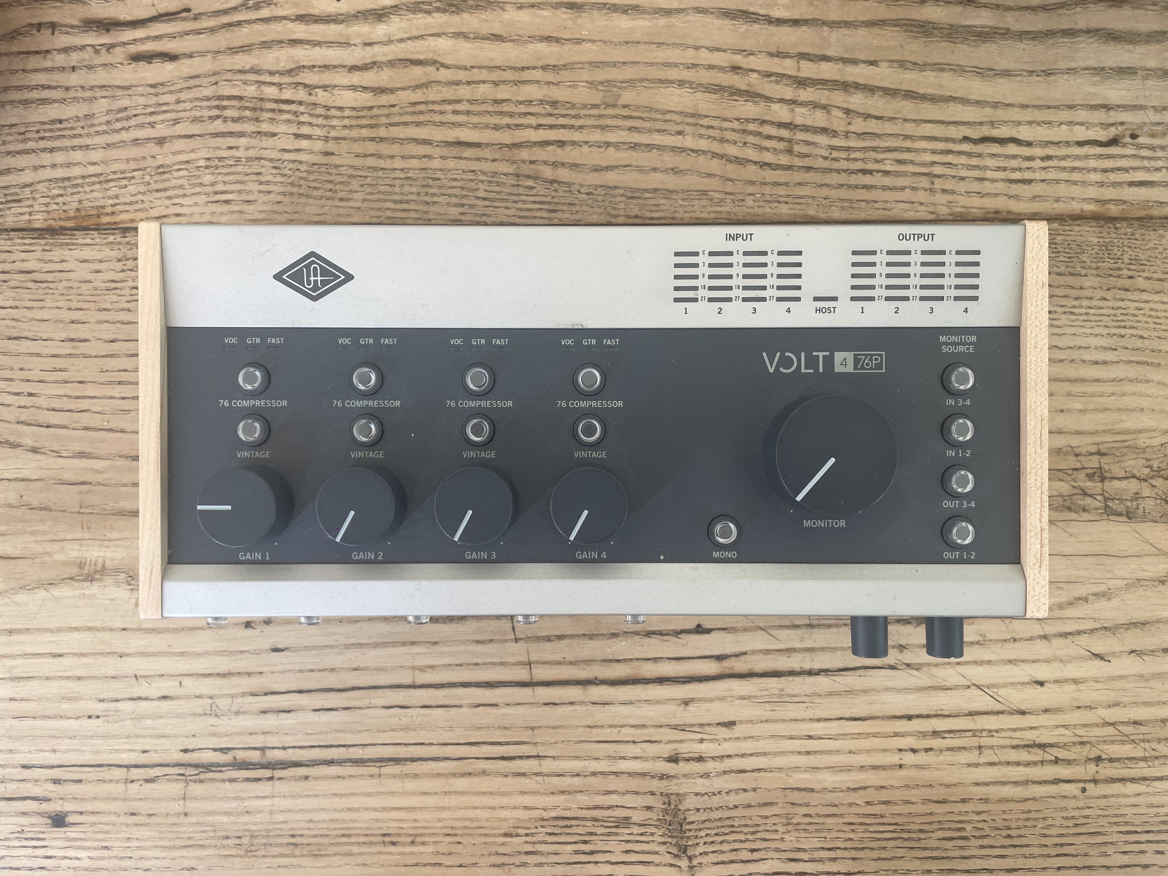 Universal Audio Volt 476P USB Recording Studio