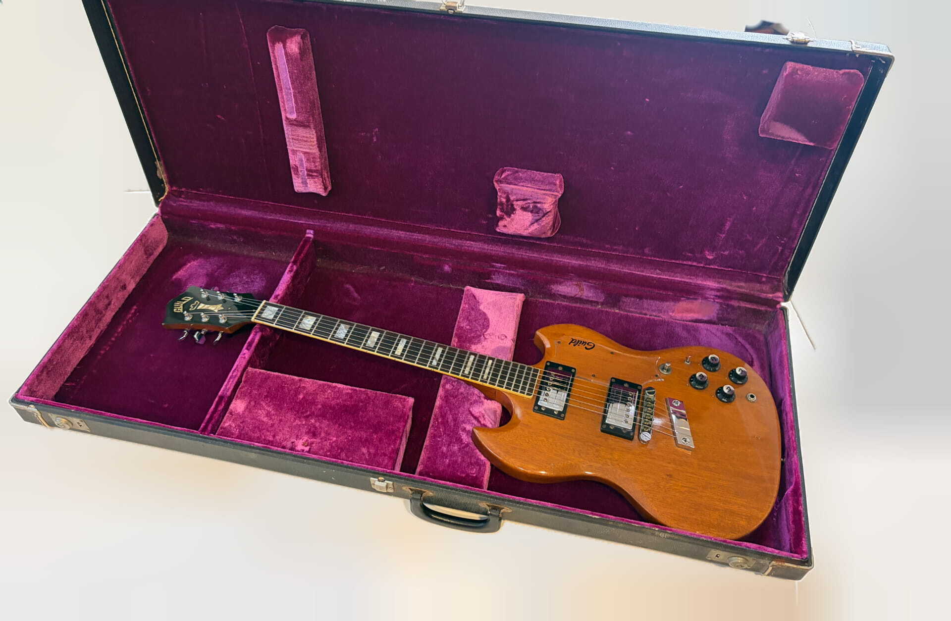 Guild Newark St. Collection S-100 Polara (38805)