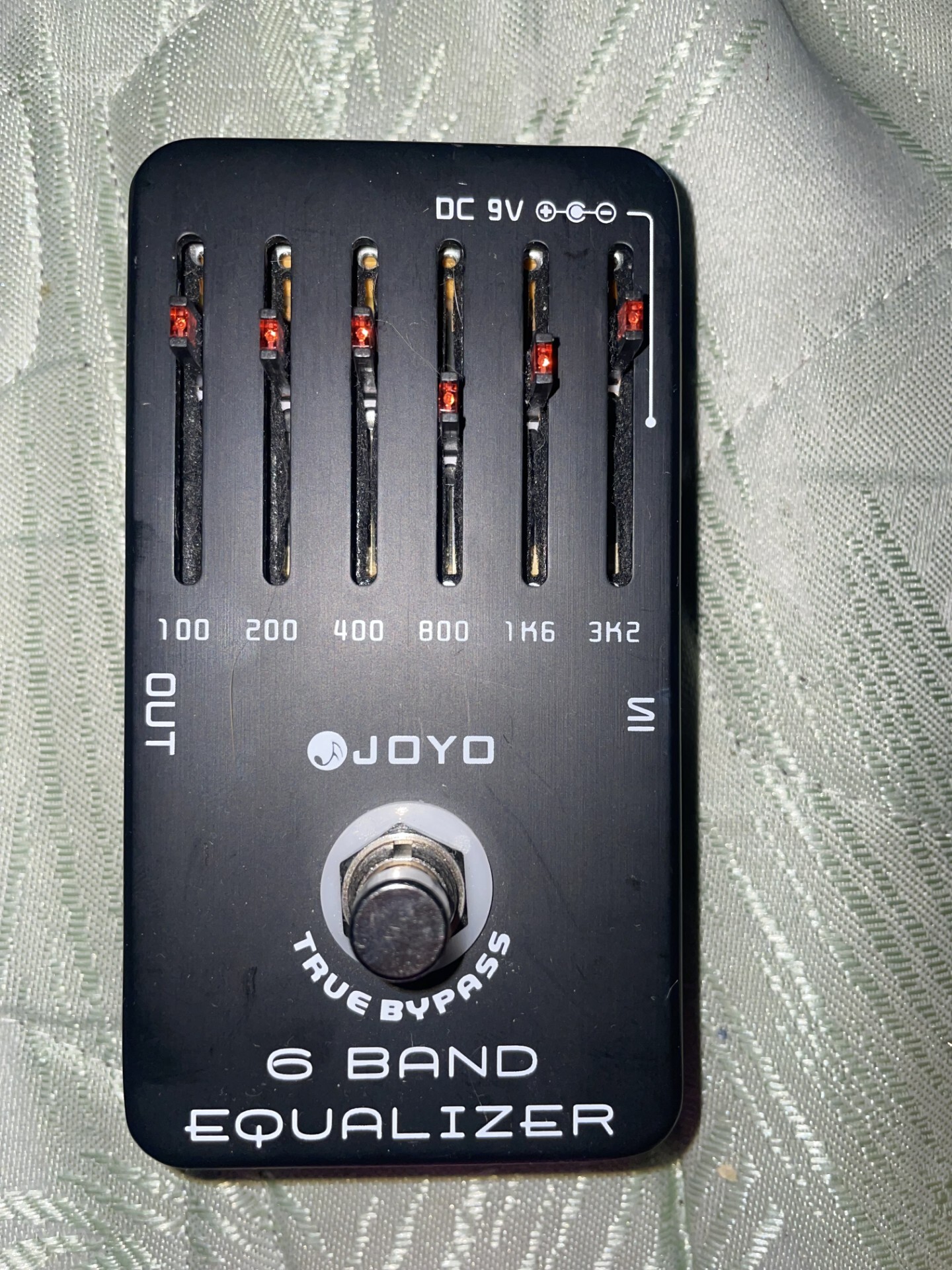 EQ