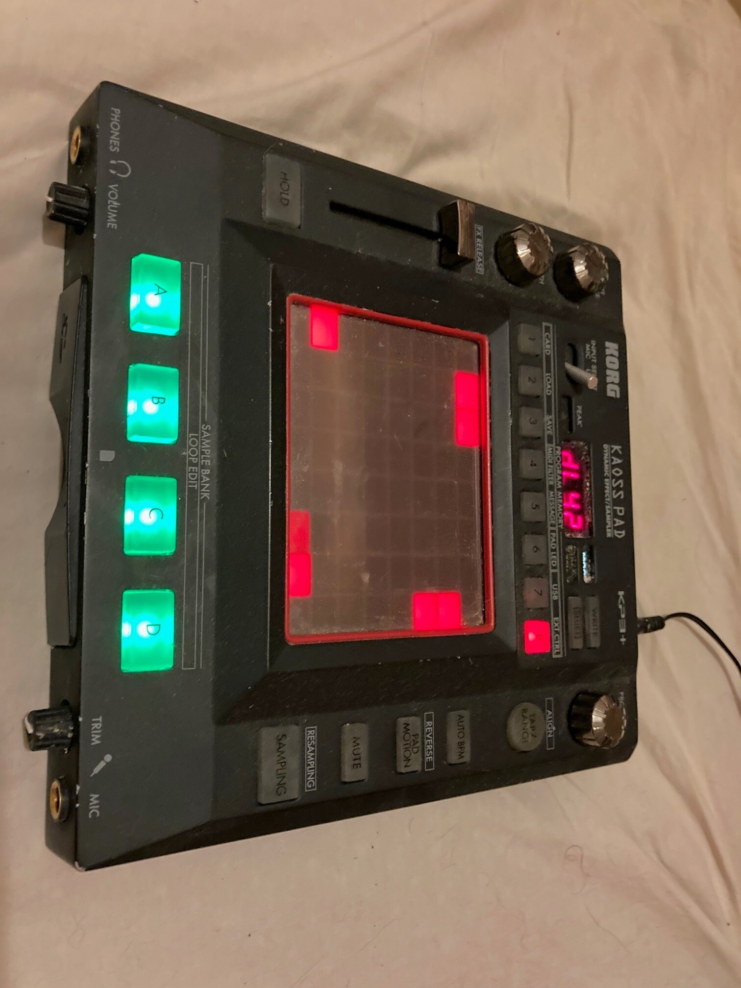 Vends Korg Kaoss Pad KP3+ - Processeur d'effets tactile et sampler