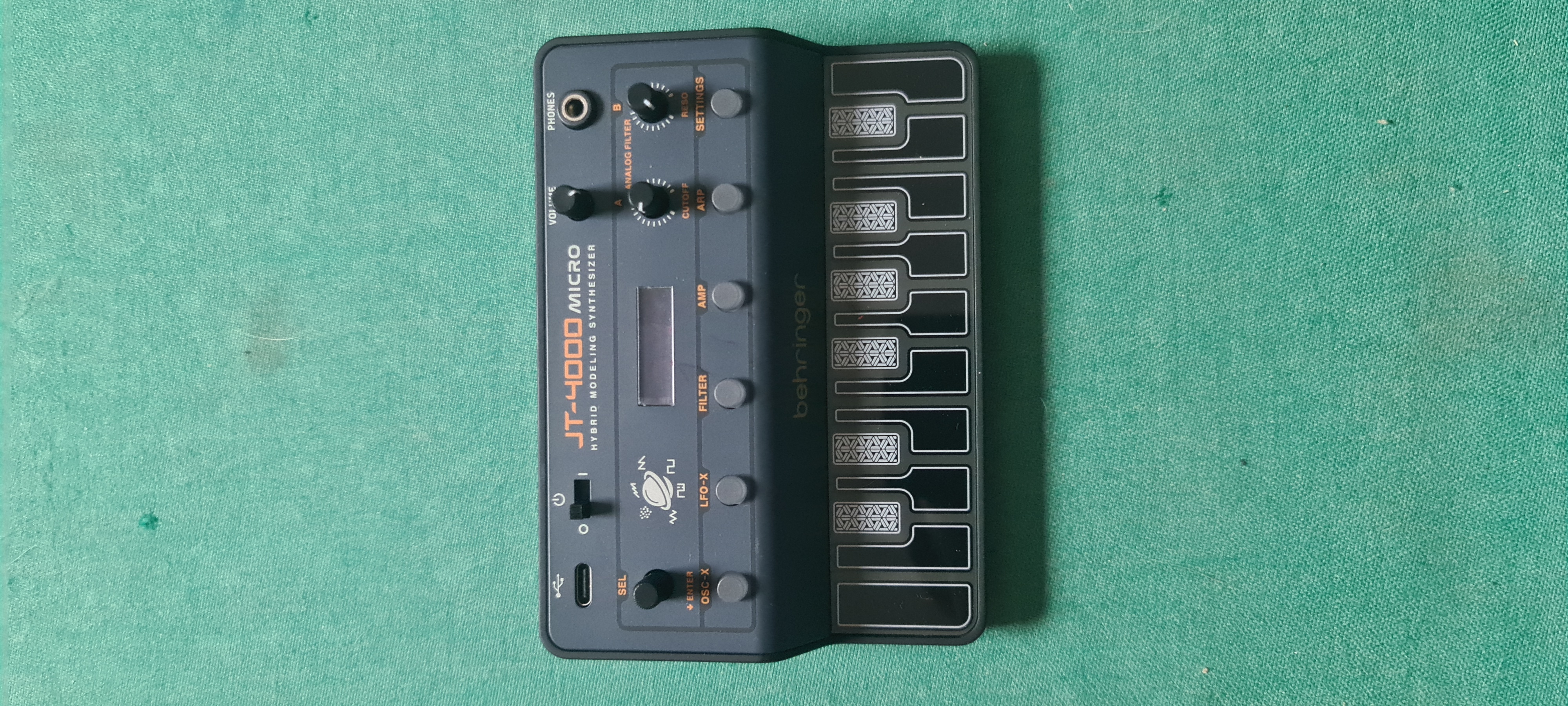 Behringer jt-4000 