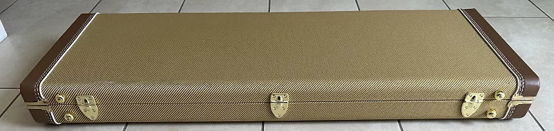 14 etui.*
