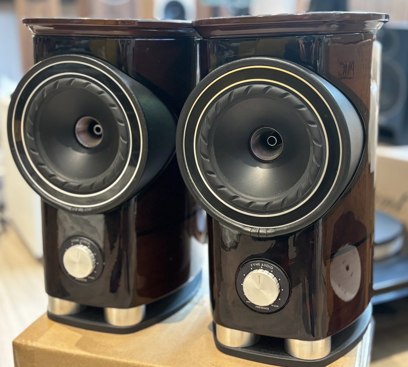Fyne Audio F1-5 bookshelf Speaker