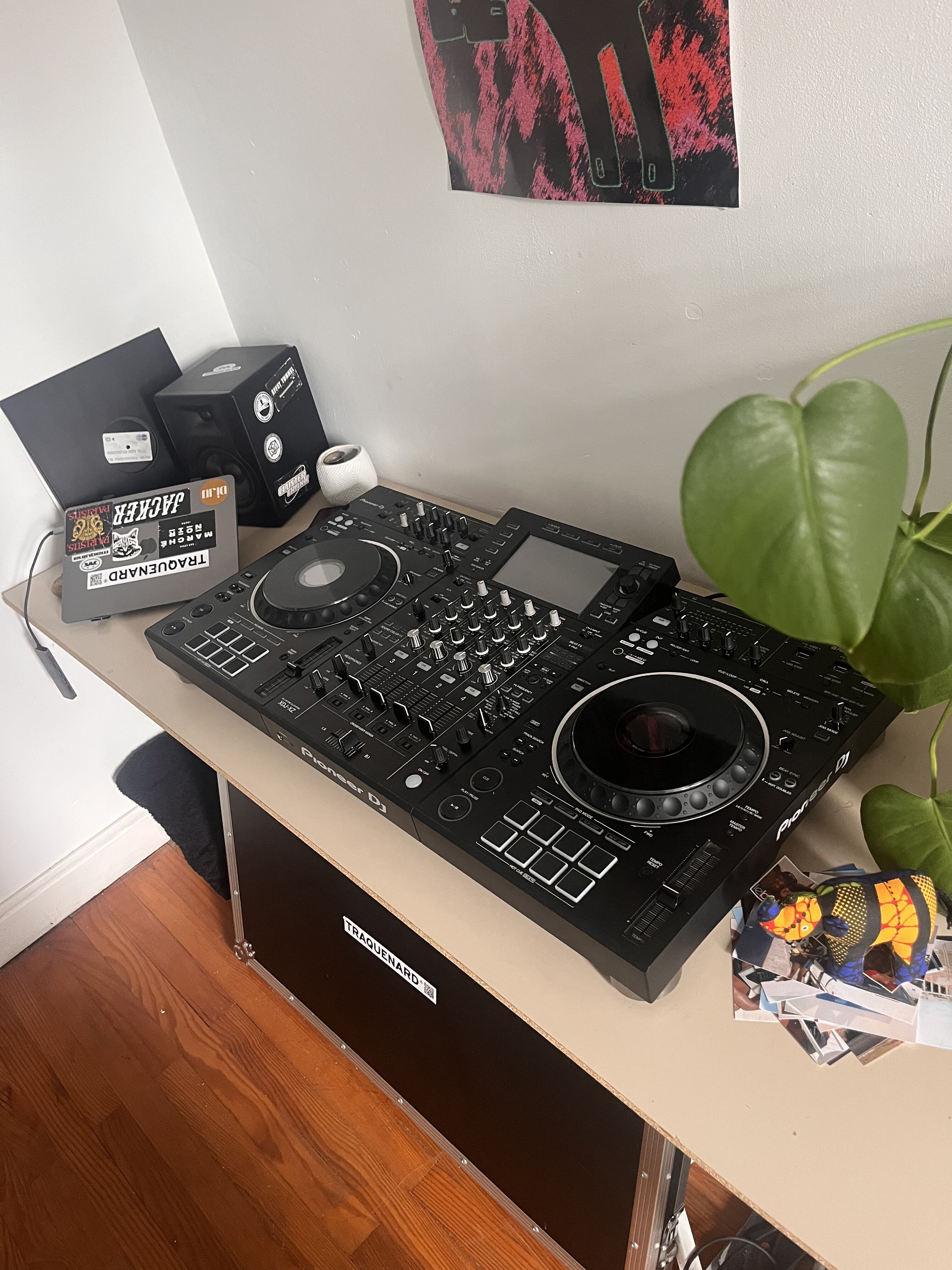 Pioneer XDJ-XZ + Flight Case – Bon état – 1 800 €
