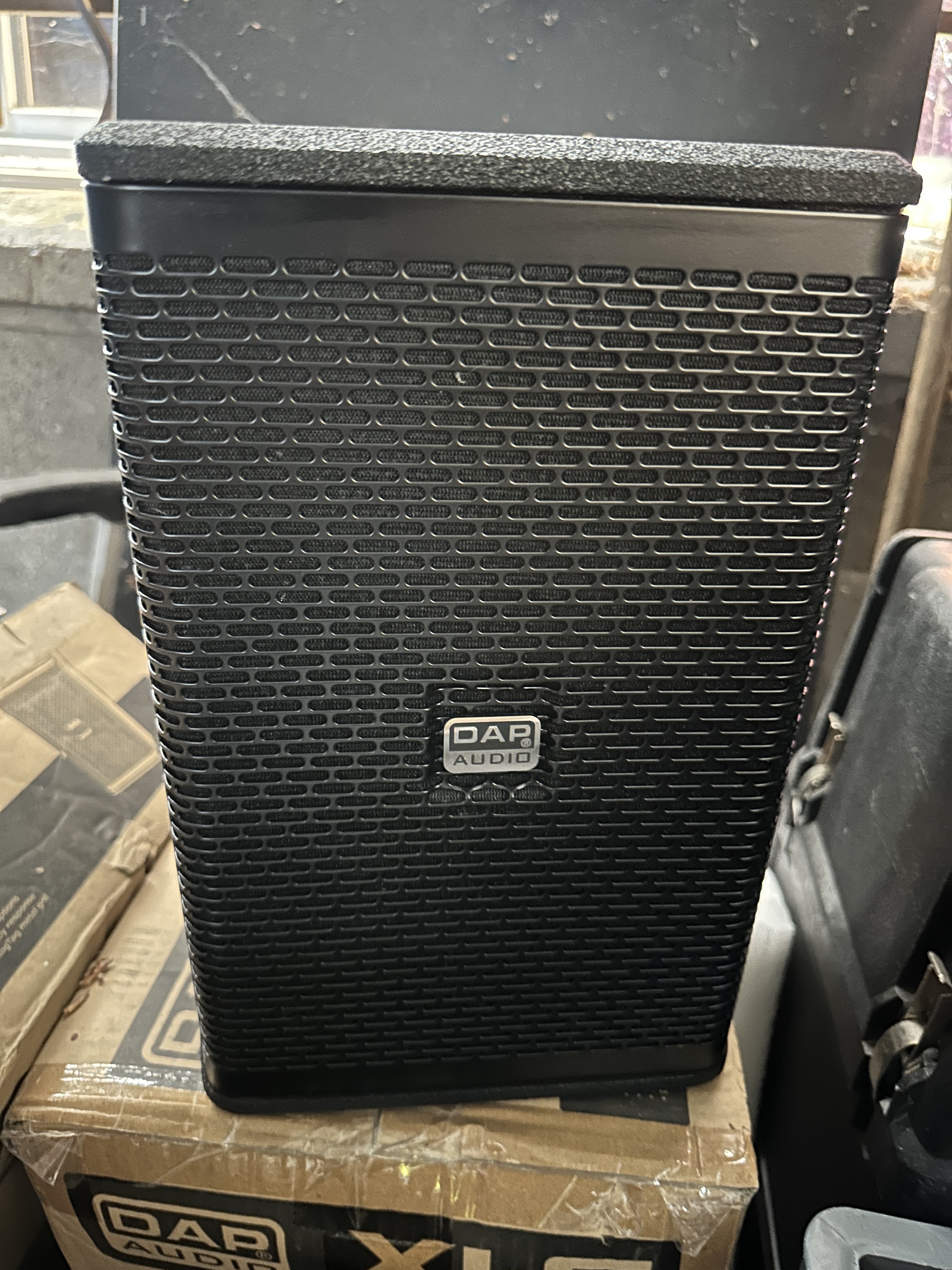 PAIRE d'enceintes DAP AUDIO xi-6 pour installation, neuves