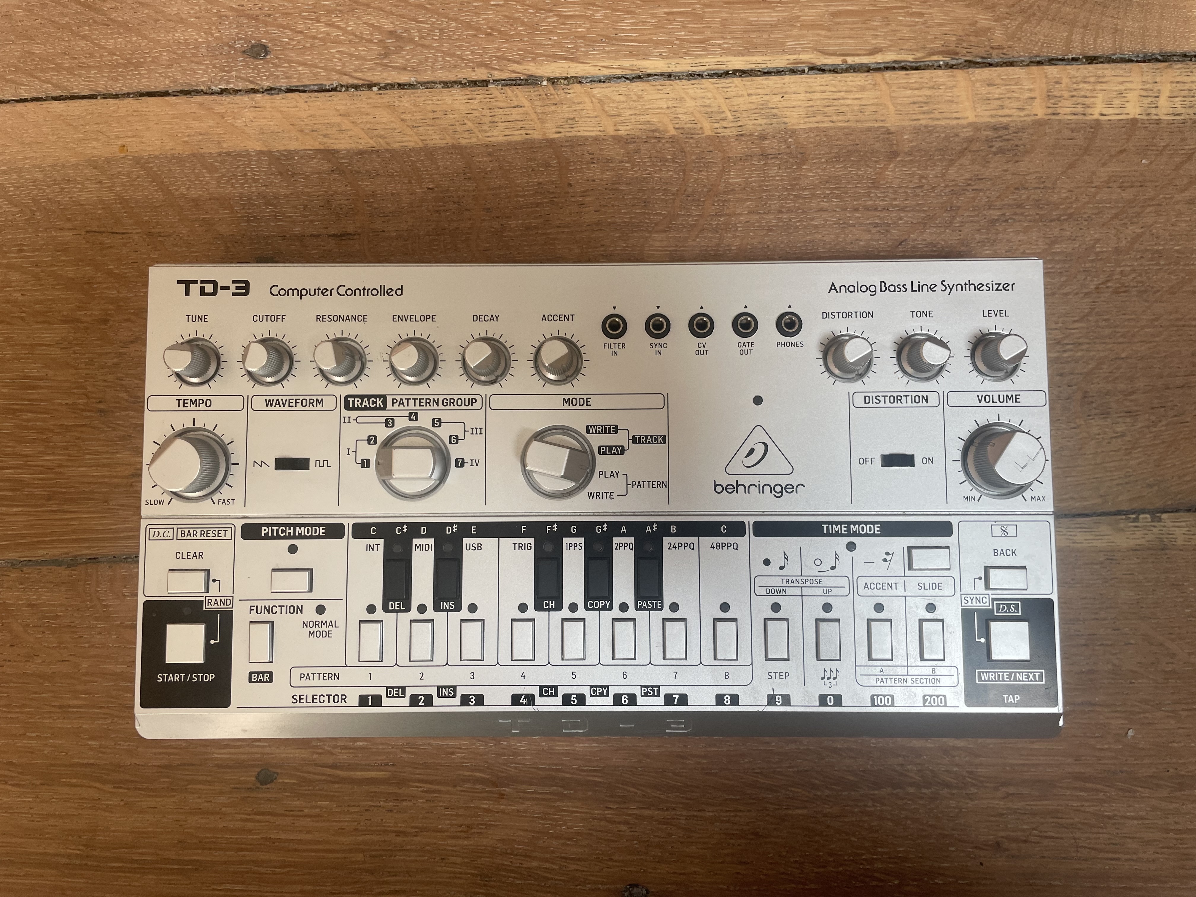 Behringer TD-3