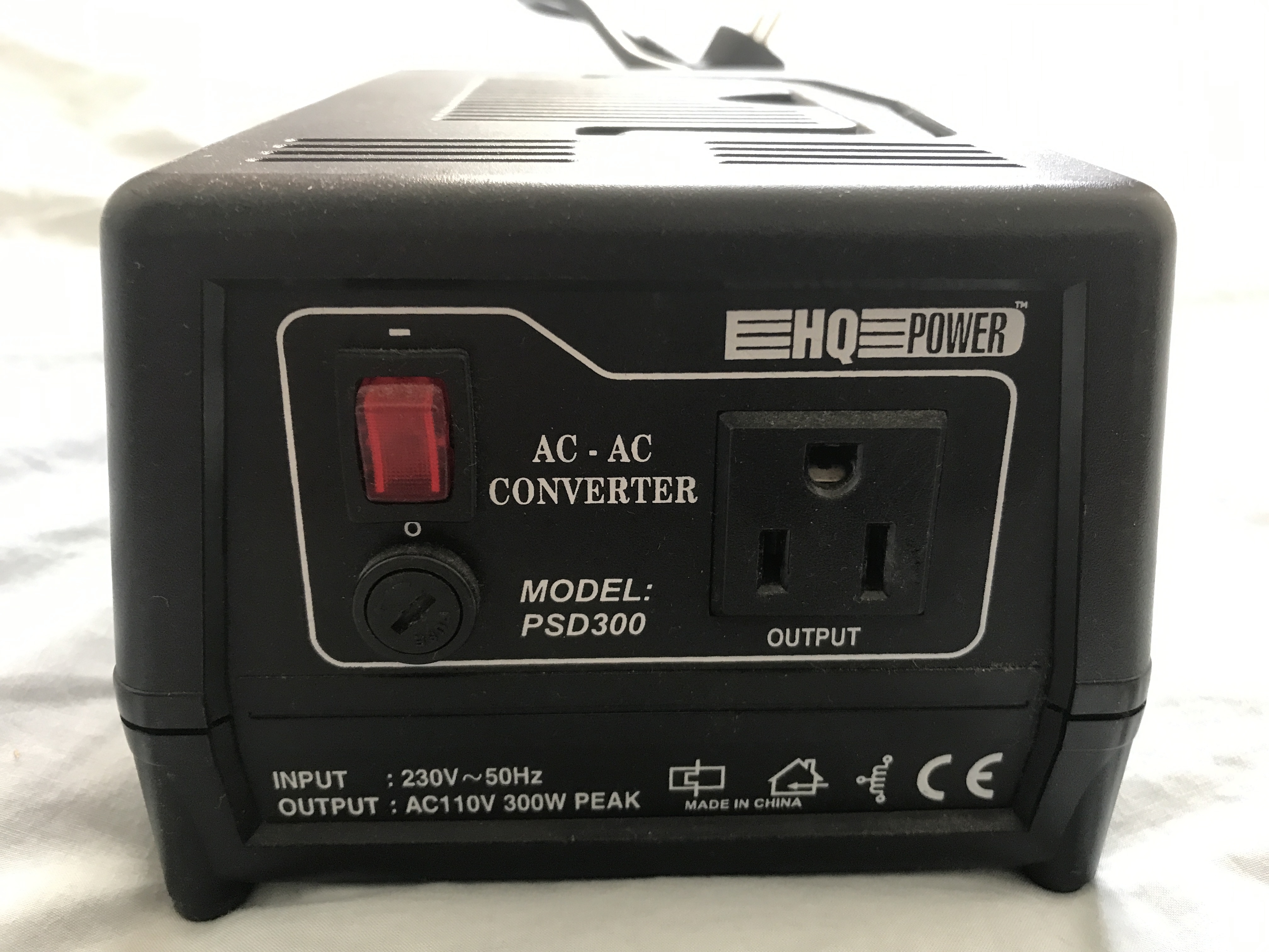 Convertisseur 220 - 110 volts Converter HQ Power PSD300