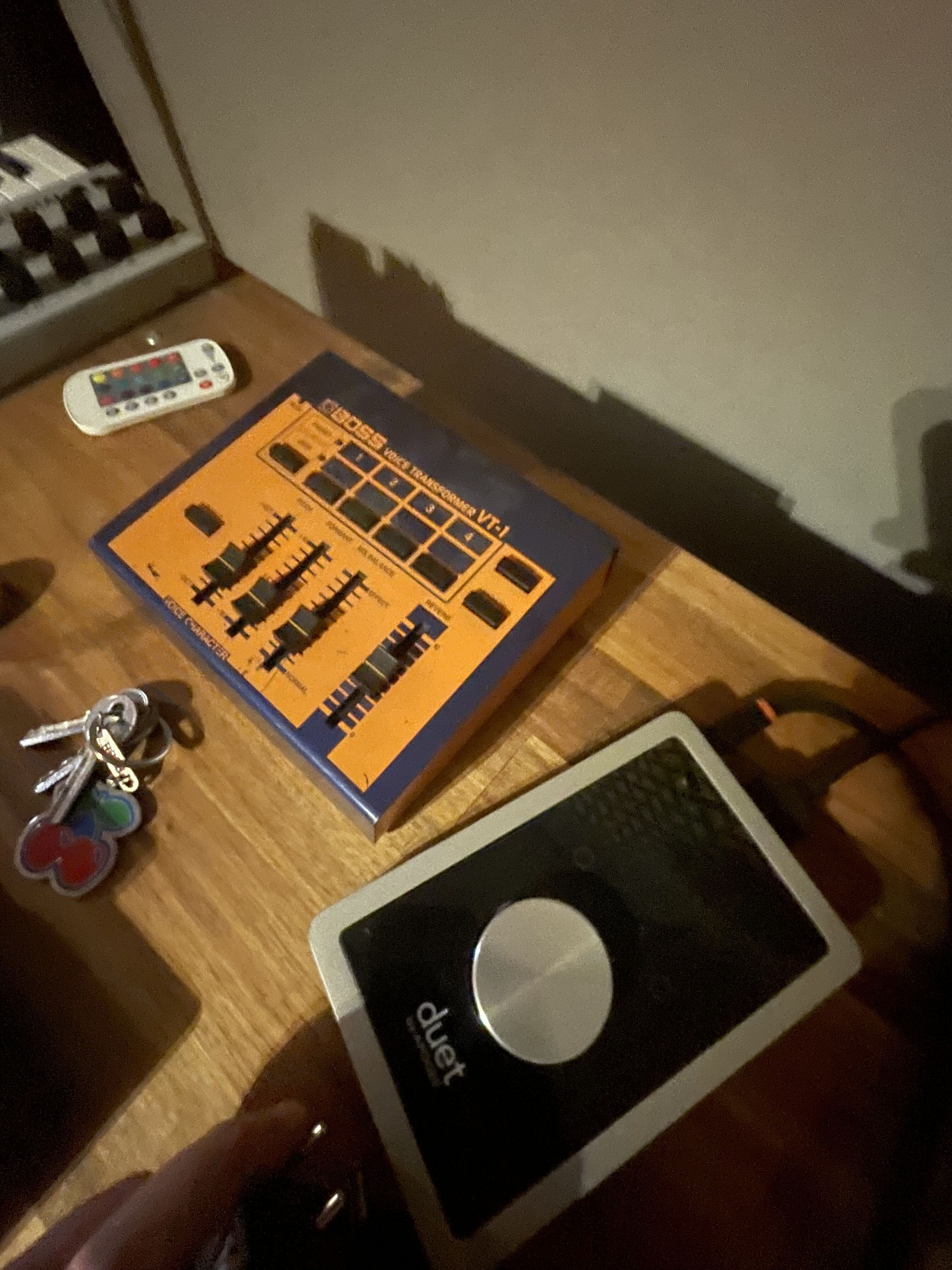 Boss VT-1 Voice Transformer — pitch/formant shifter culte (1996)
