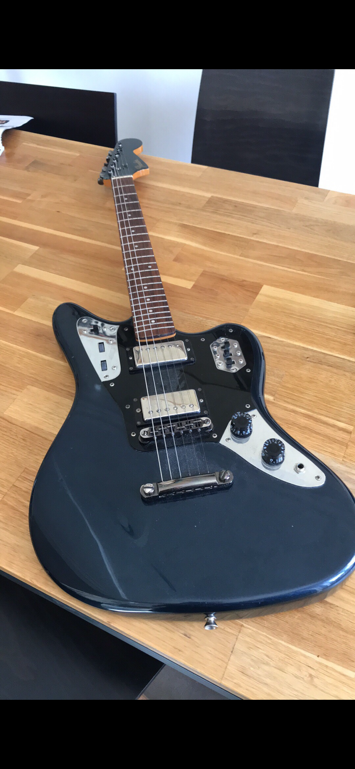 ÉCHANGE Fender Jaguar HH (JGS-86)
