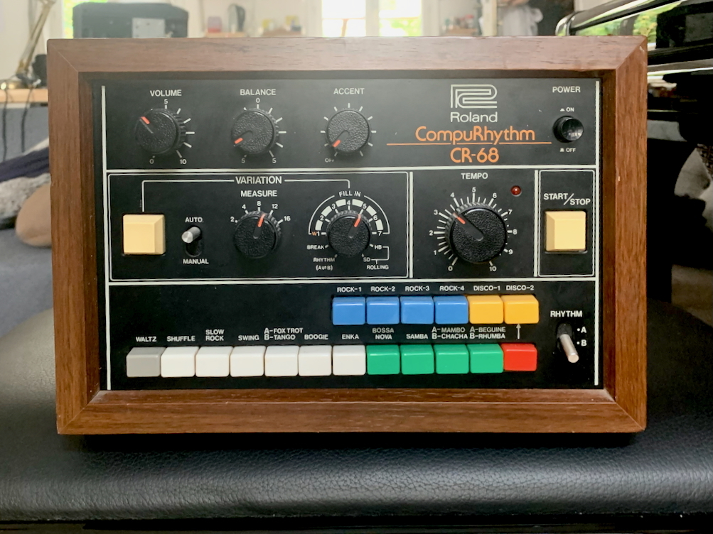 Vends CR-68 Roland, boîte à rythme analogique 1979 (midifiée)