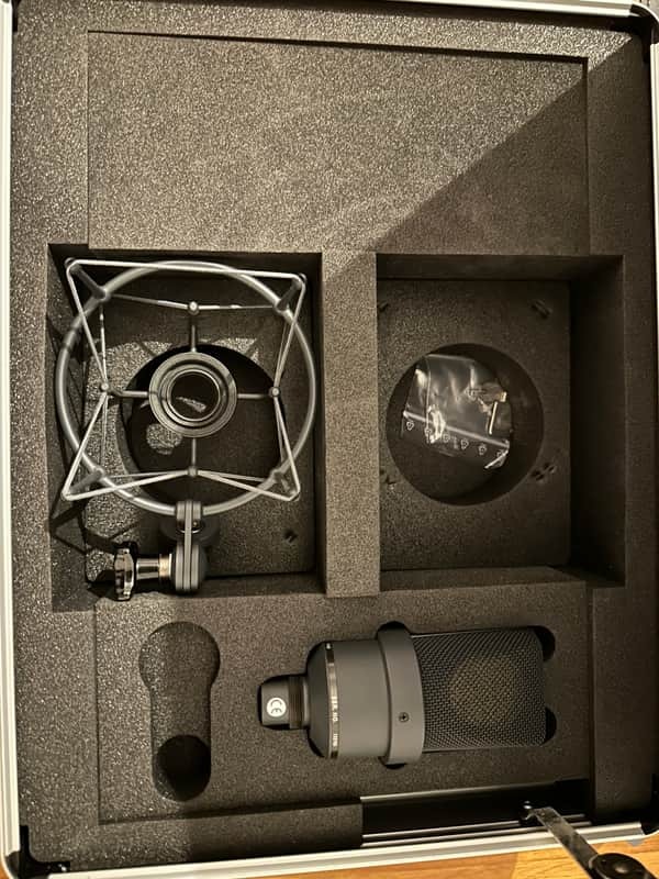 Neumann TLM 103 MT
