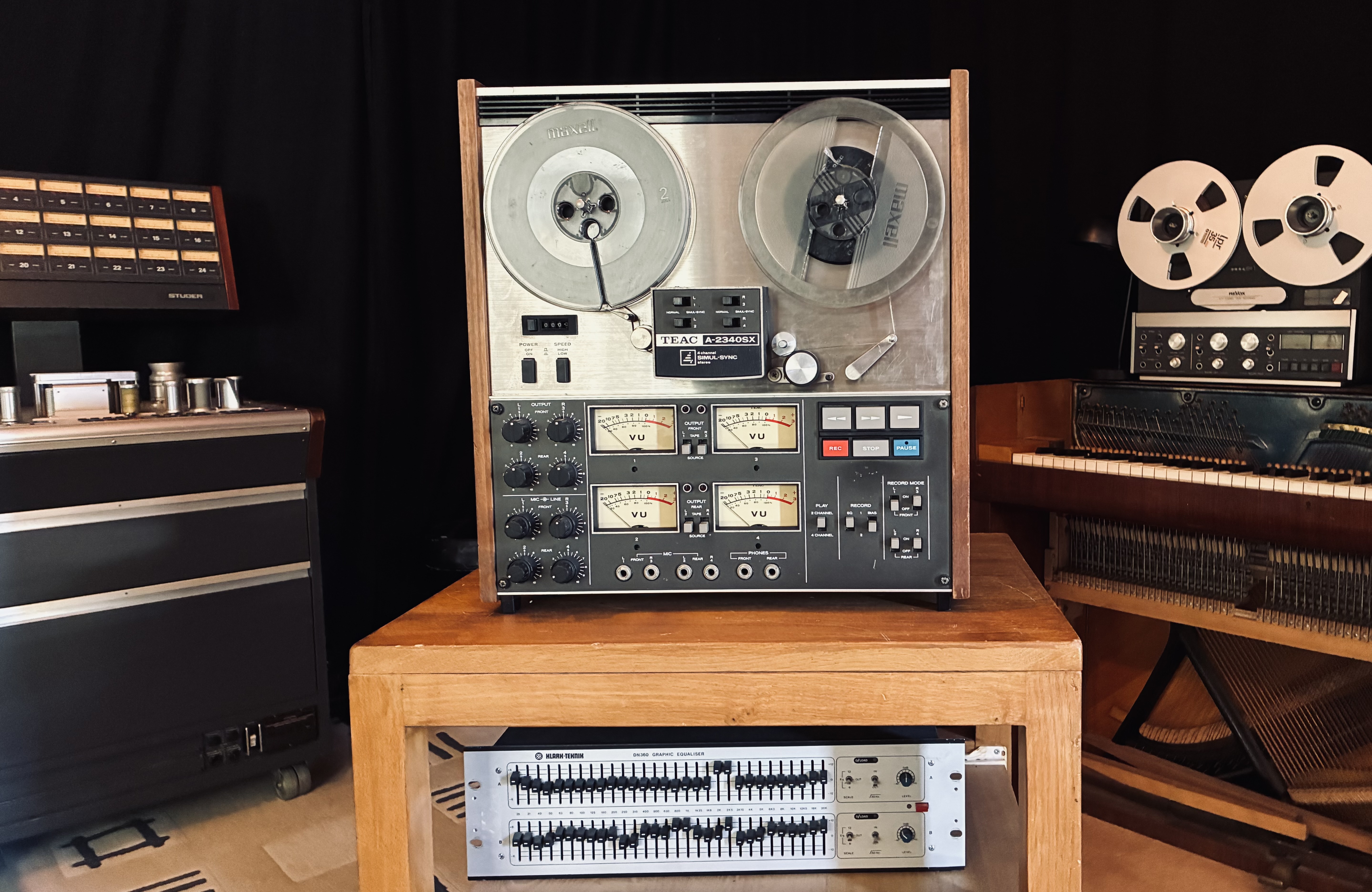 Vends magneto à bande 4 pistes Teac A-2340SX