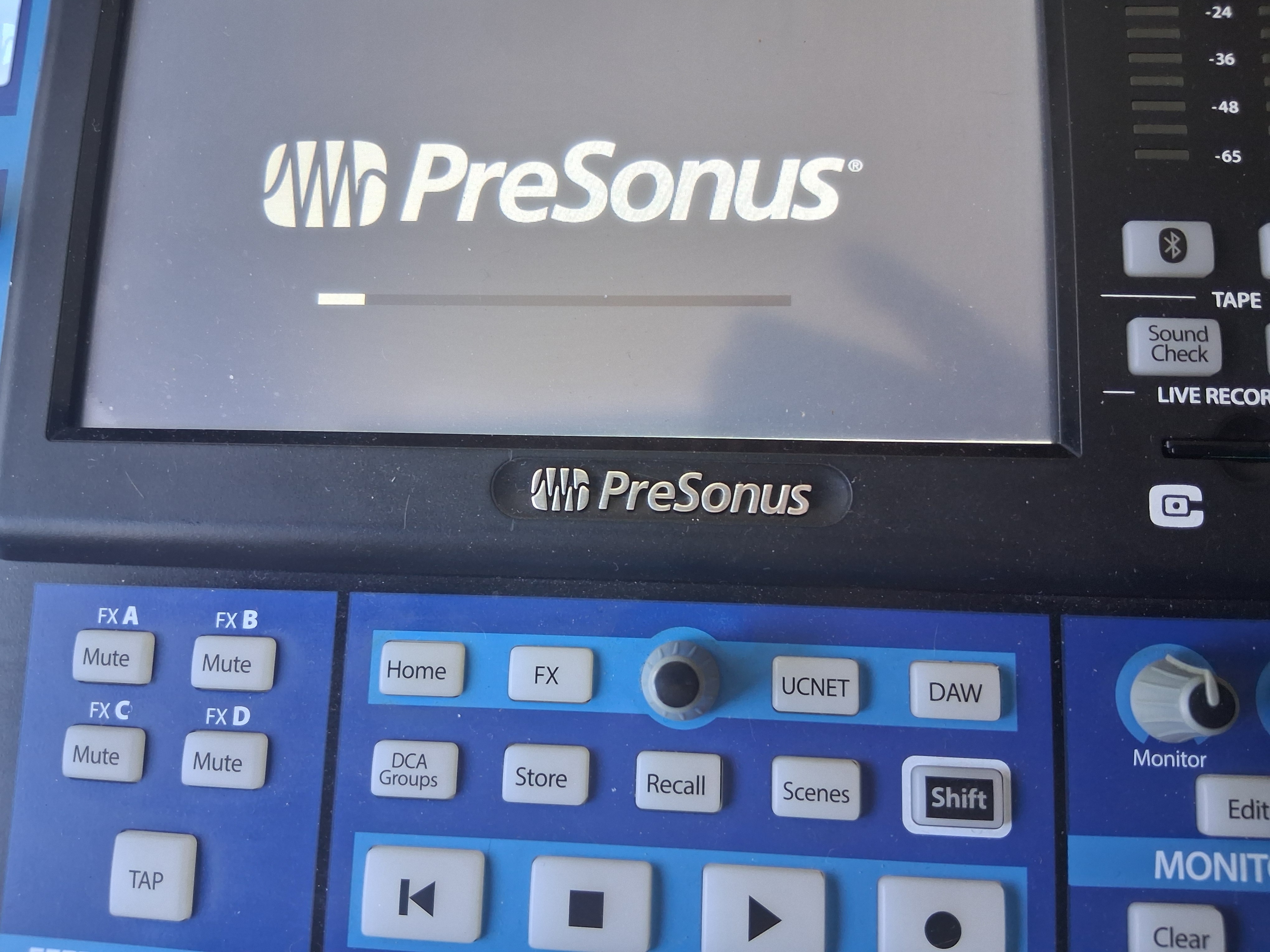 Vends pour pieces ou reparation  studio live 24 serie 3