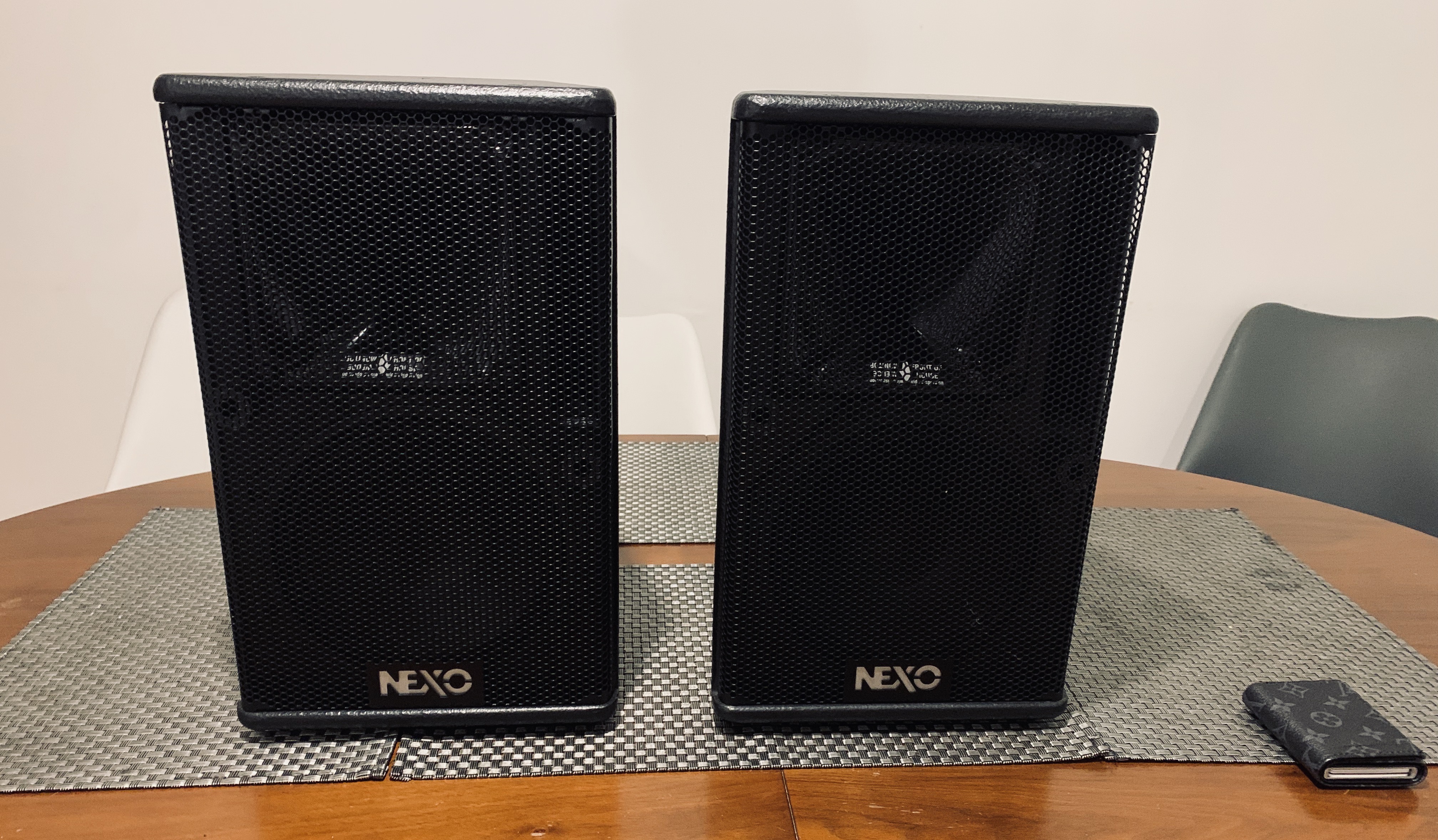 Nexo Système PS8 R2 état Neuf
