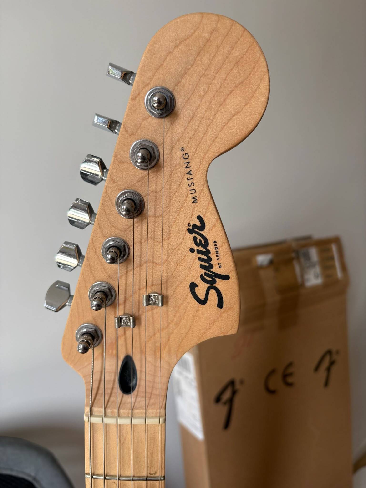 Vends Squier Sonic Mustang - Torino Red 