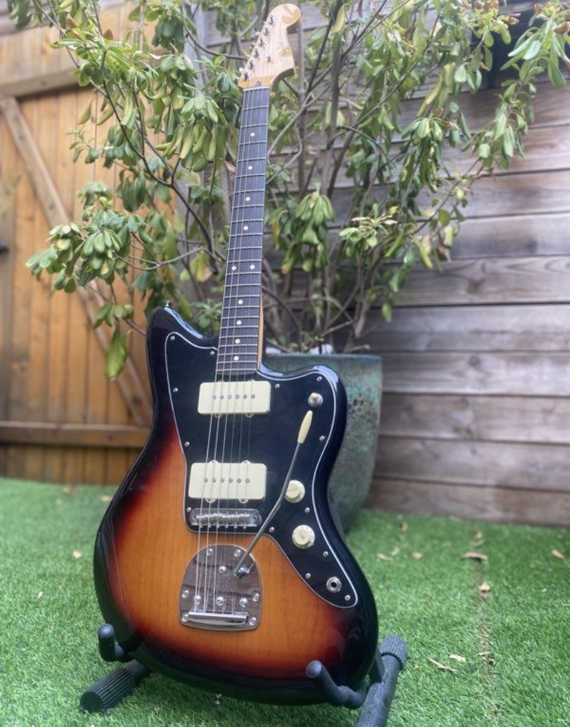 Vends fender Jazzmaster player II SUNBURST 